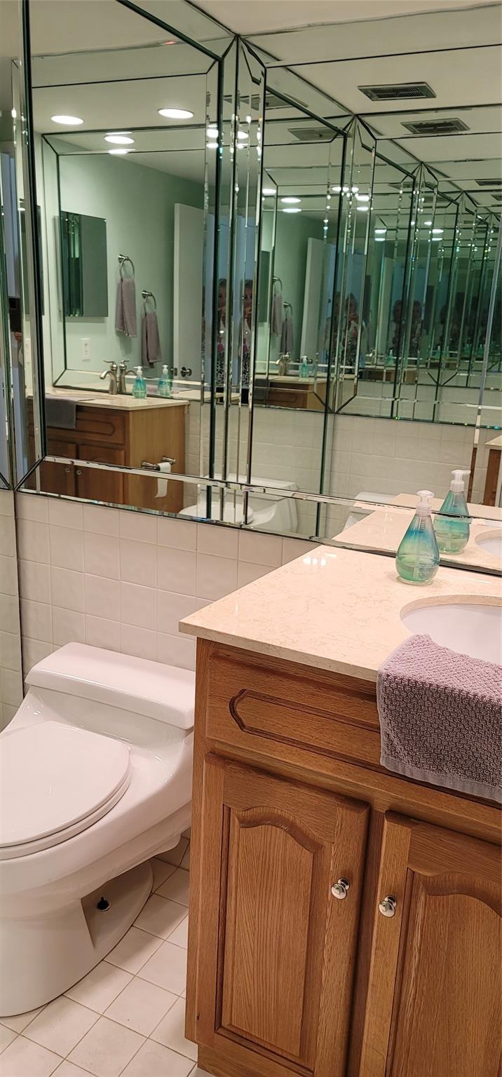 Galt Ocean Club Condo - Residential Lease