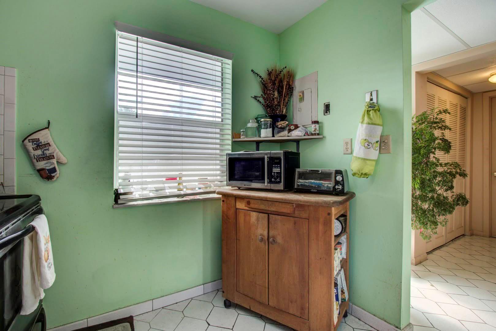 View photos, virtual tours, details... 7867 Golf Circle Dr 108
