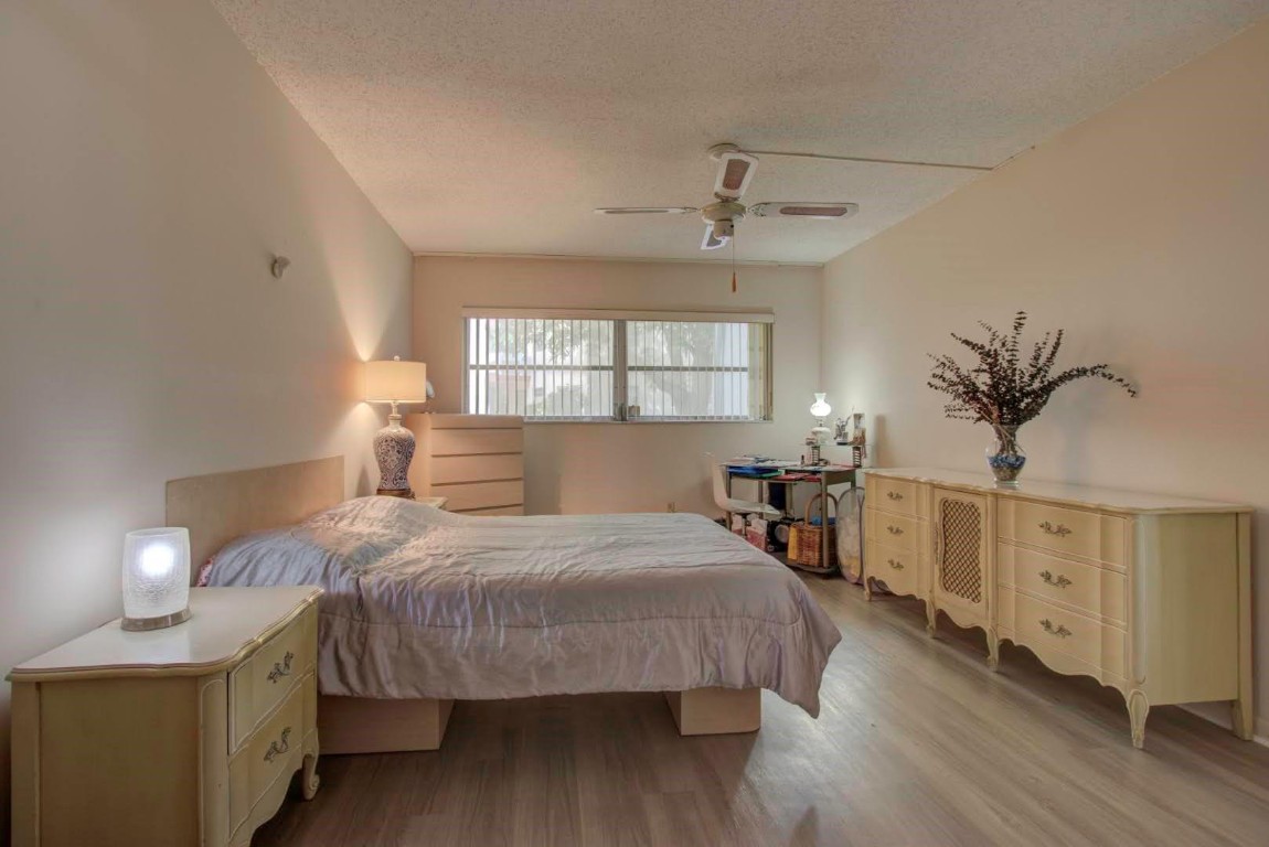 Oriole Golf & Tennis 1 - Residential