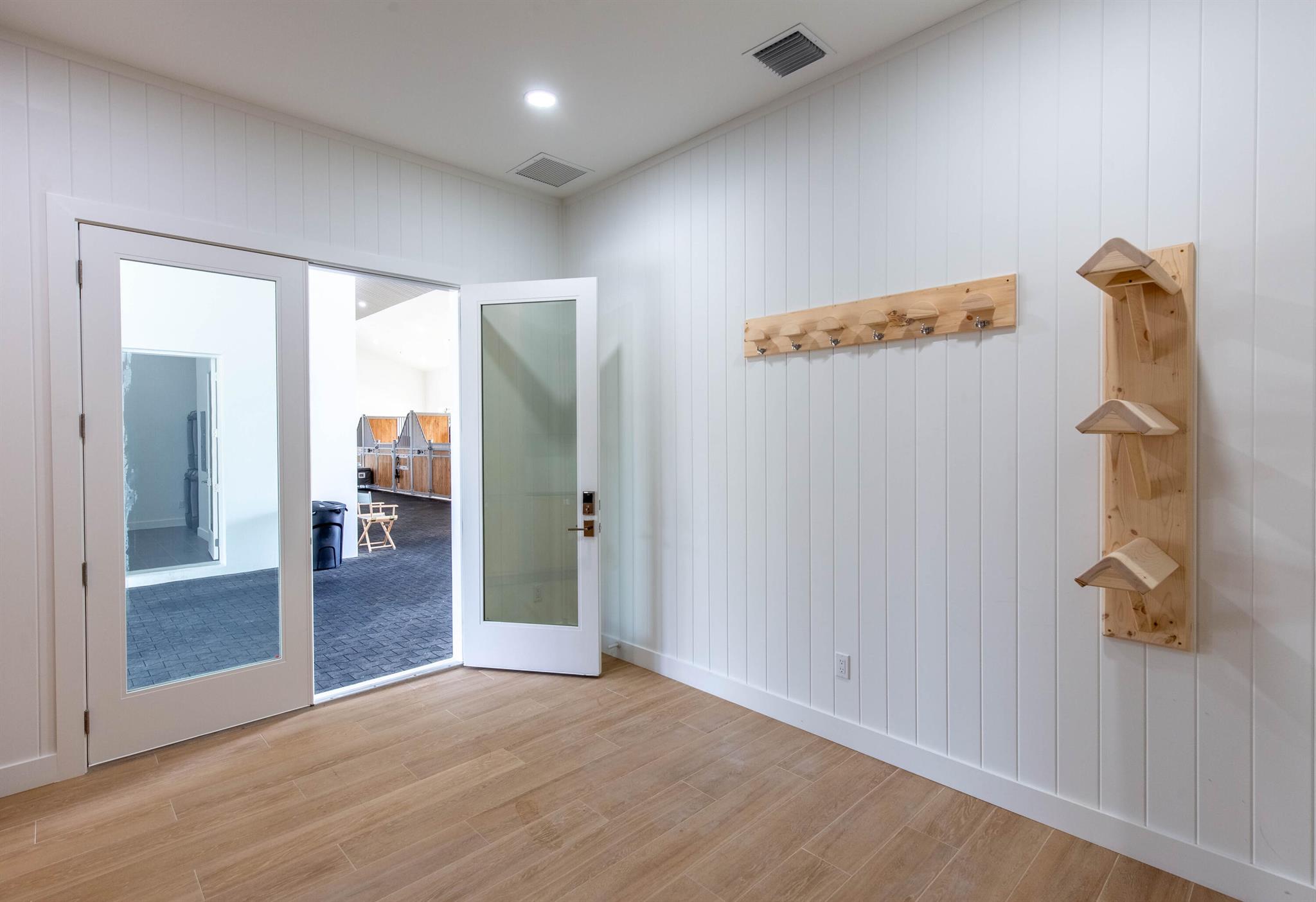 LOXAHATCHEE GROVES - Residential Lease