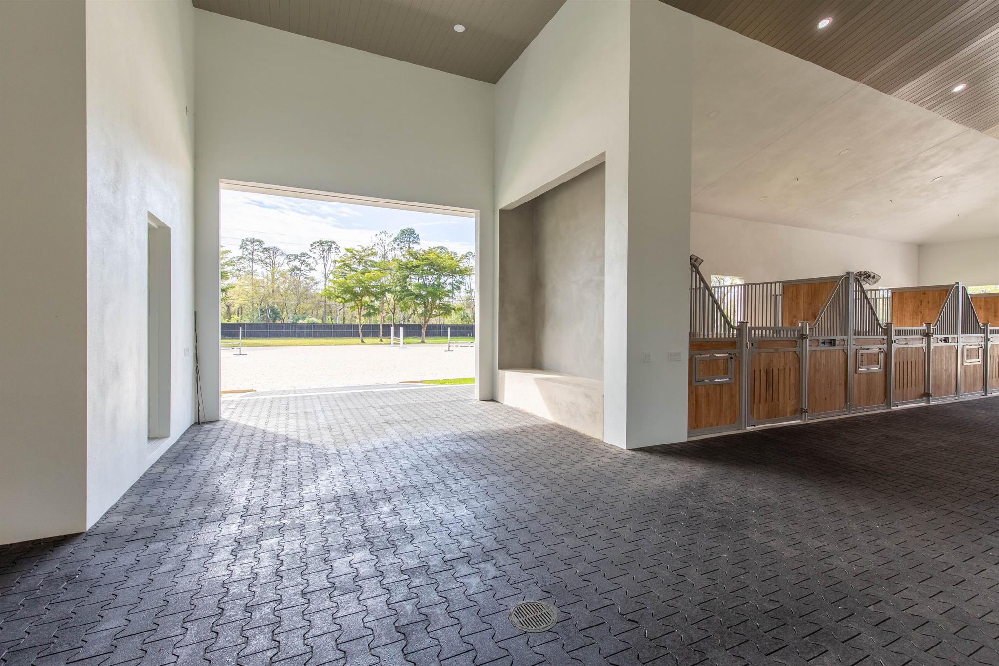 LOXAHATCHEE GROVES - Residential Lease