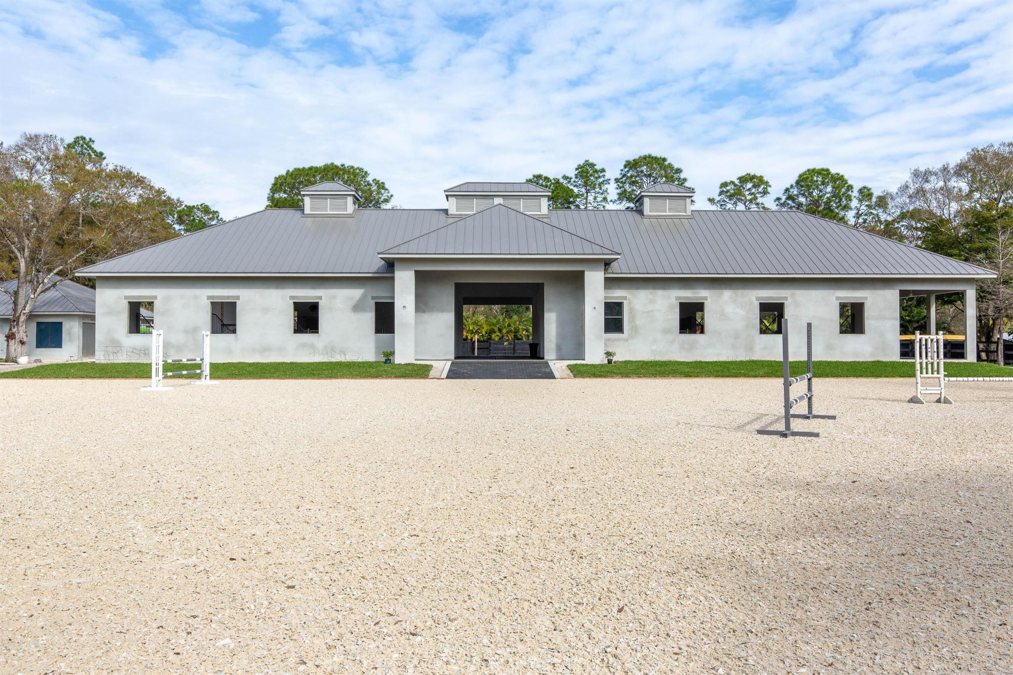 LOXAHATCHEE GROVES - Residential Lease