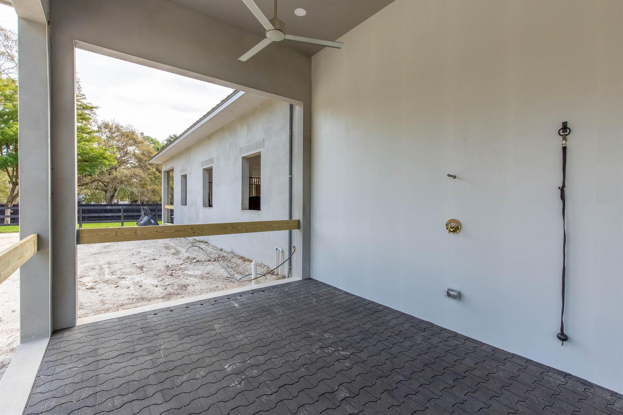 LOXAHATCHEE GROVES - Residential Lease