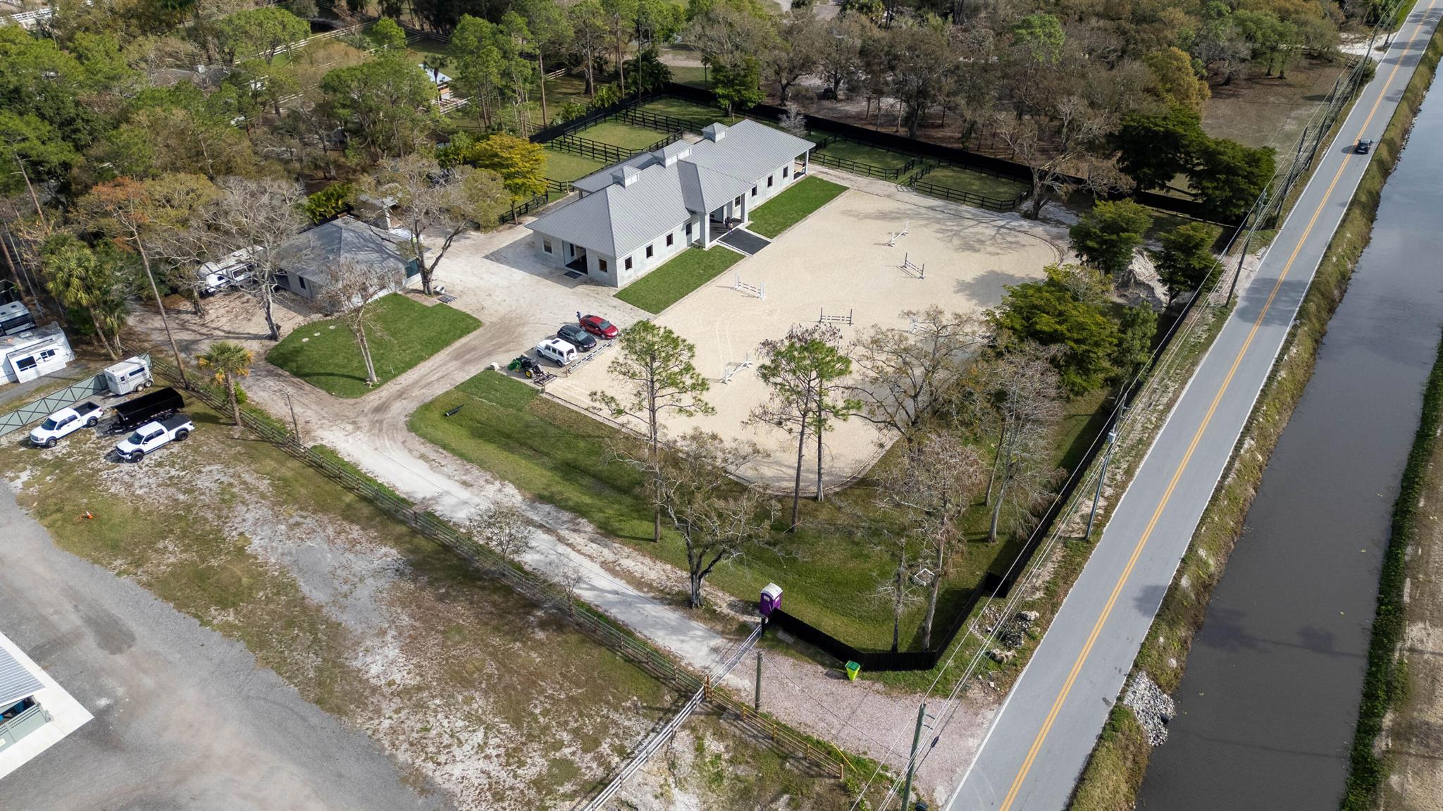 LOXAHATCHEE GROVES - Residential Lease