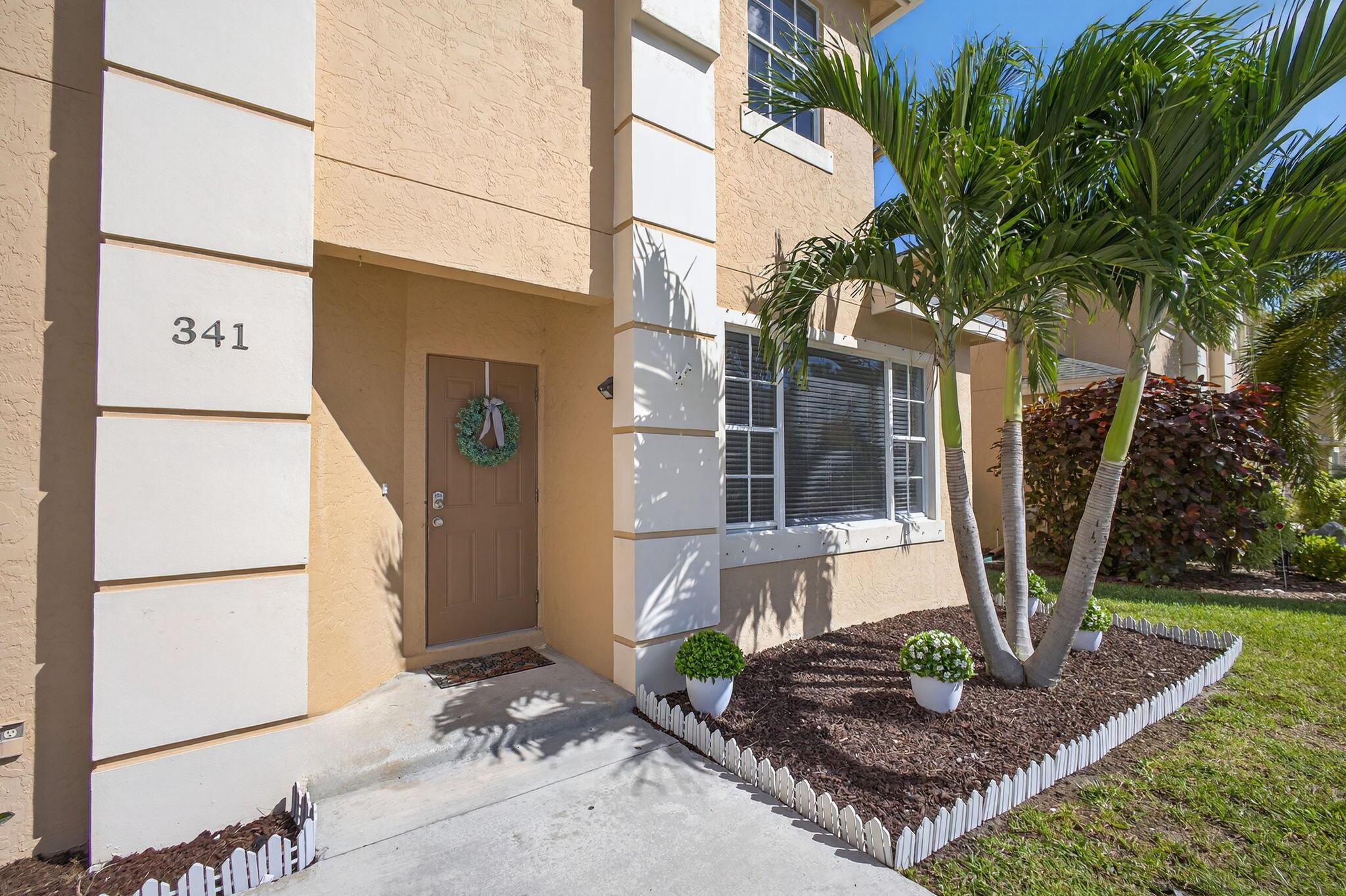 LAUREL OAKS - Residential