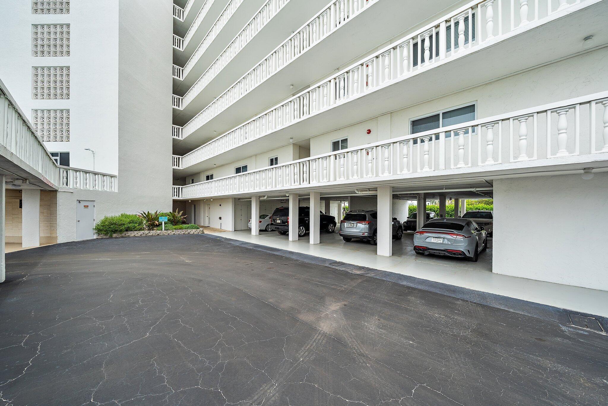 LAKE HARBOUR TOWERS - Residential Lease