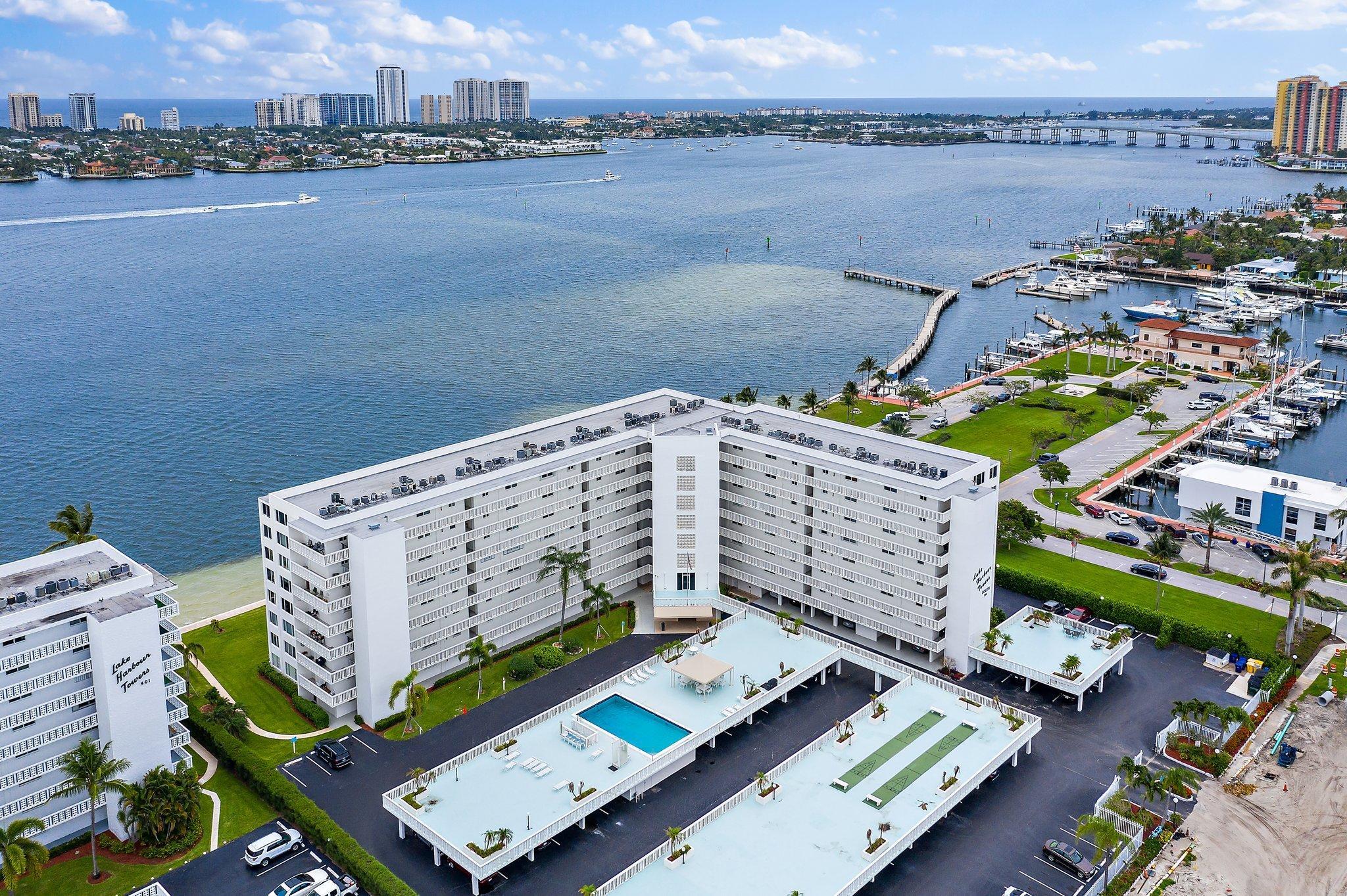 LAKE HARBOUR TOWERS - Residential Lease