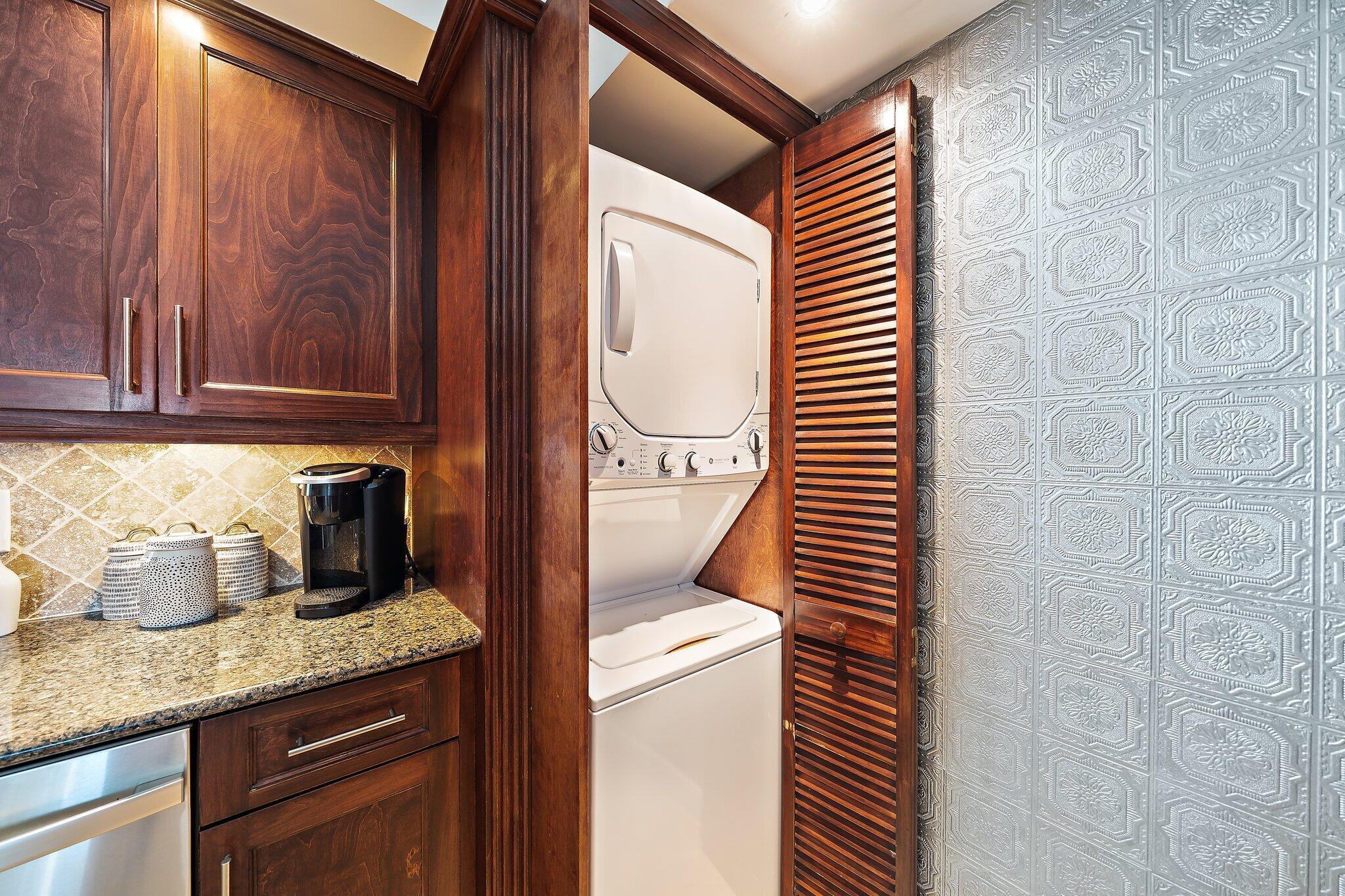 LAKE HARBOUR TOWERS - Residential Lease