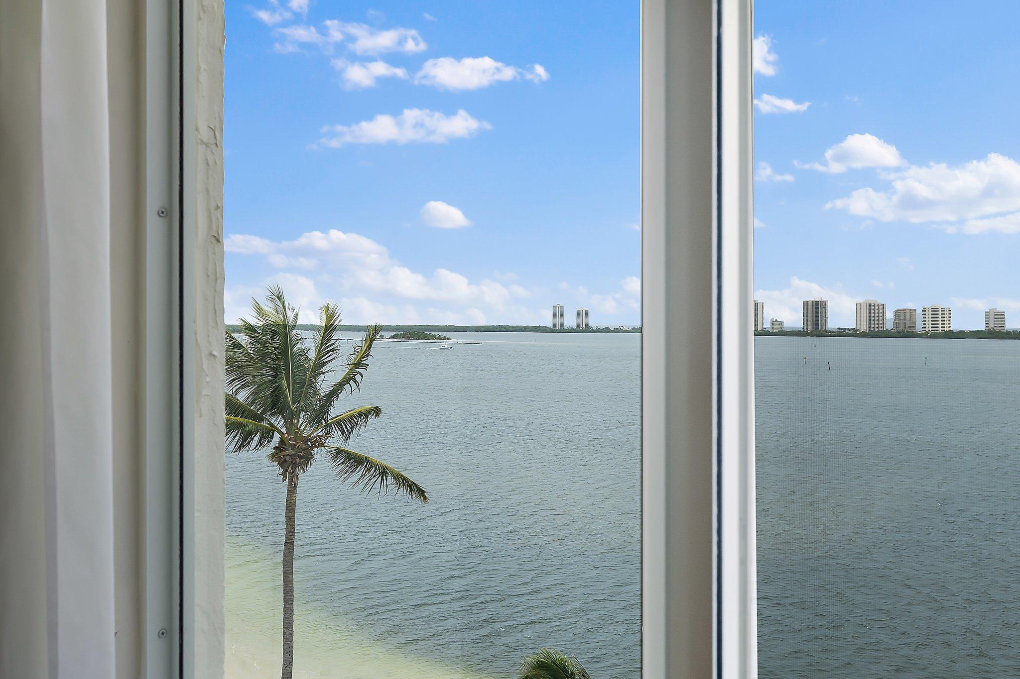 LAKE HARBOUR TOWERS - Residential Lease