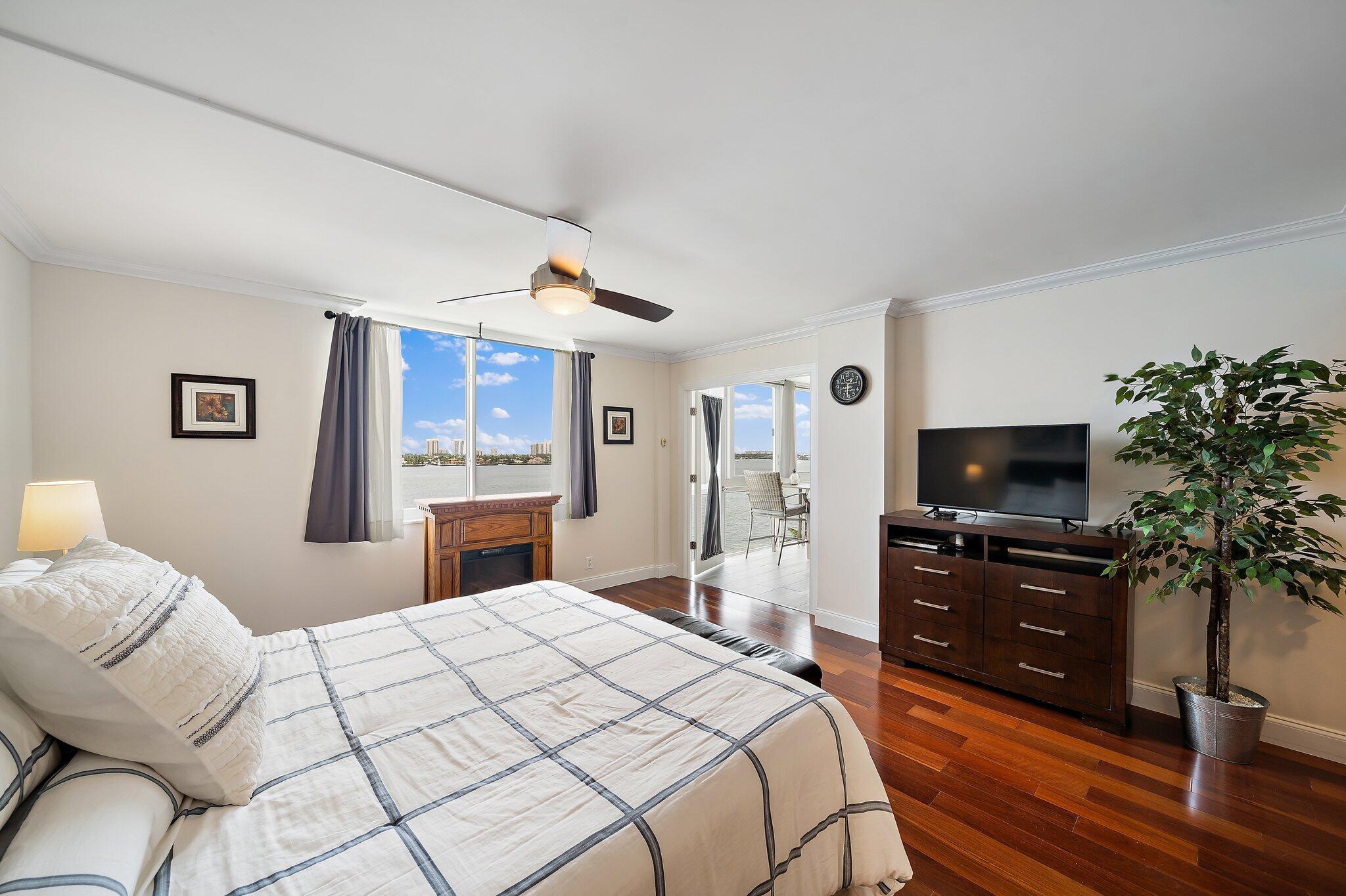 LAKE HARBOUR TOWERS - Residential Lease