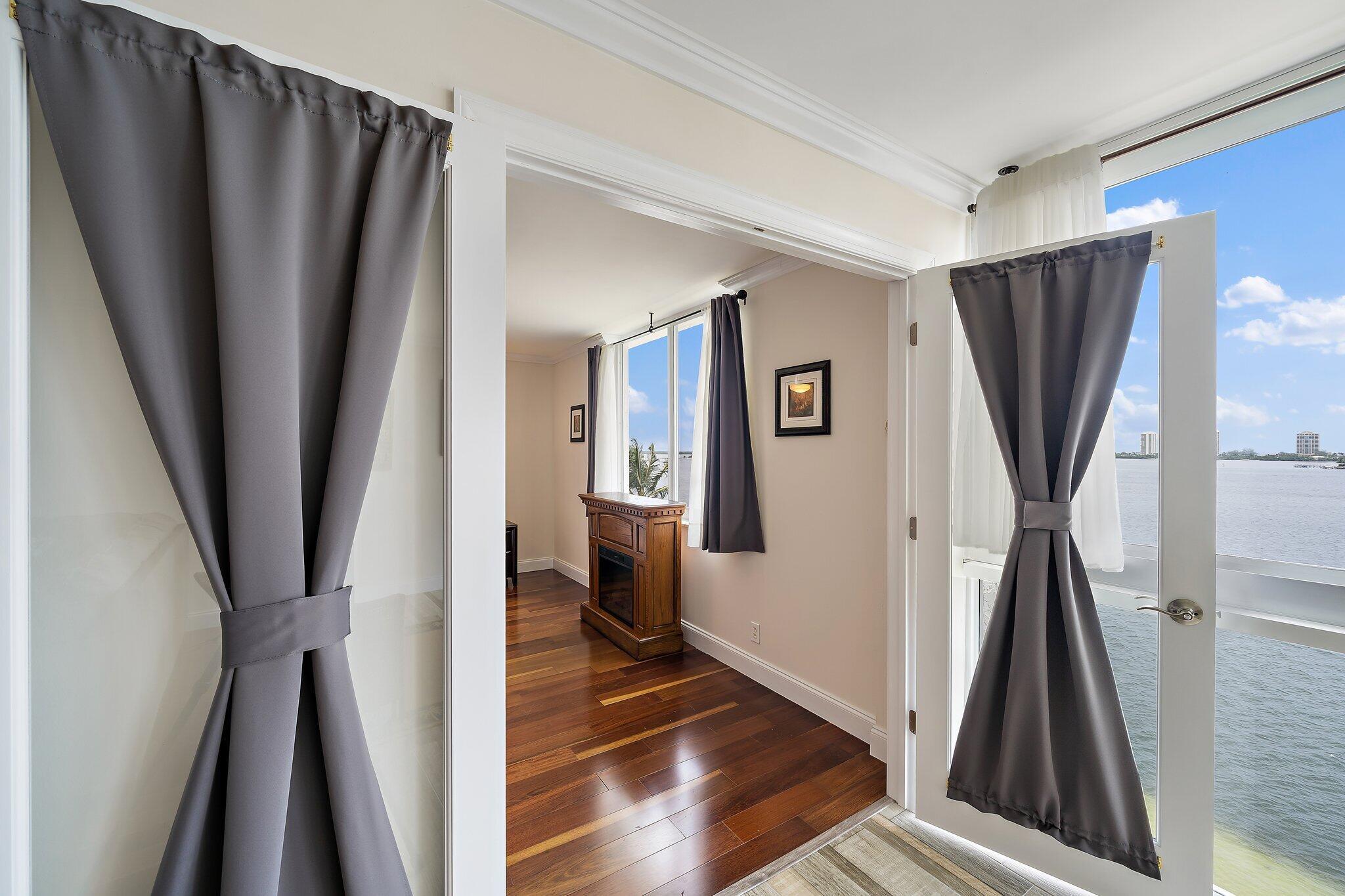 LAKE HARBOUR TOWERS - Residential Lease