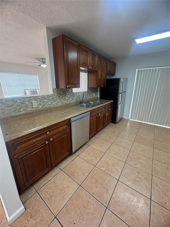 Tropical Country Estates - Residential Lease