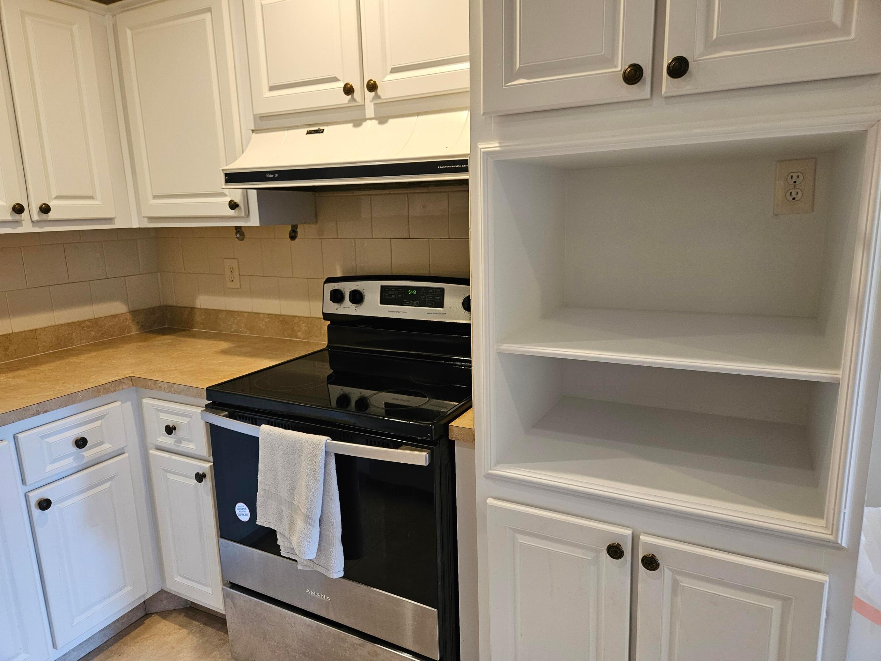 CRESTHAVEN CONDO TOWNHOMES SEC 1 - Residential