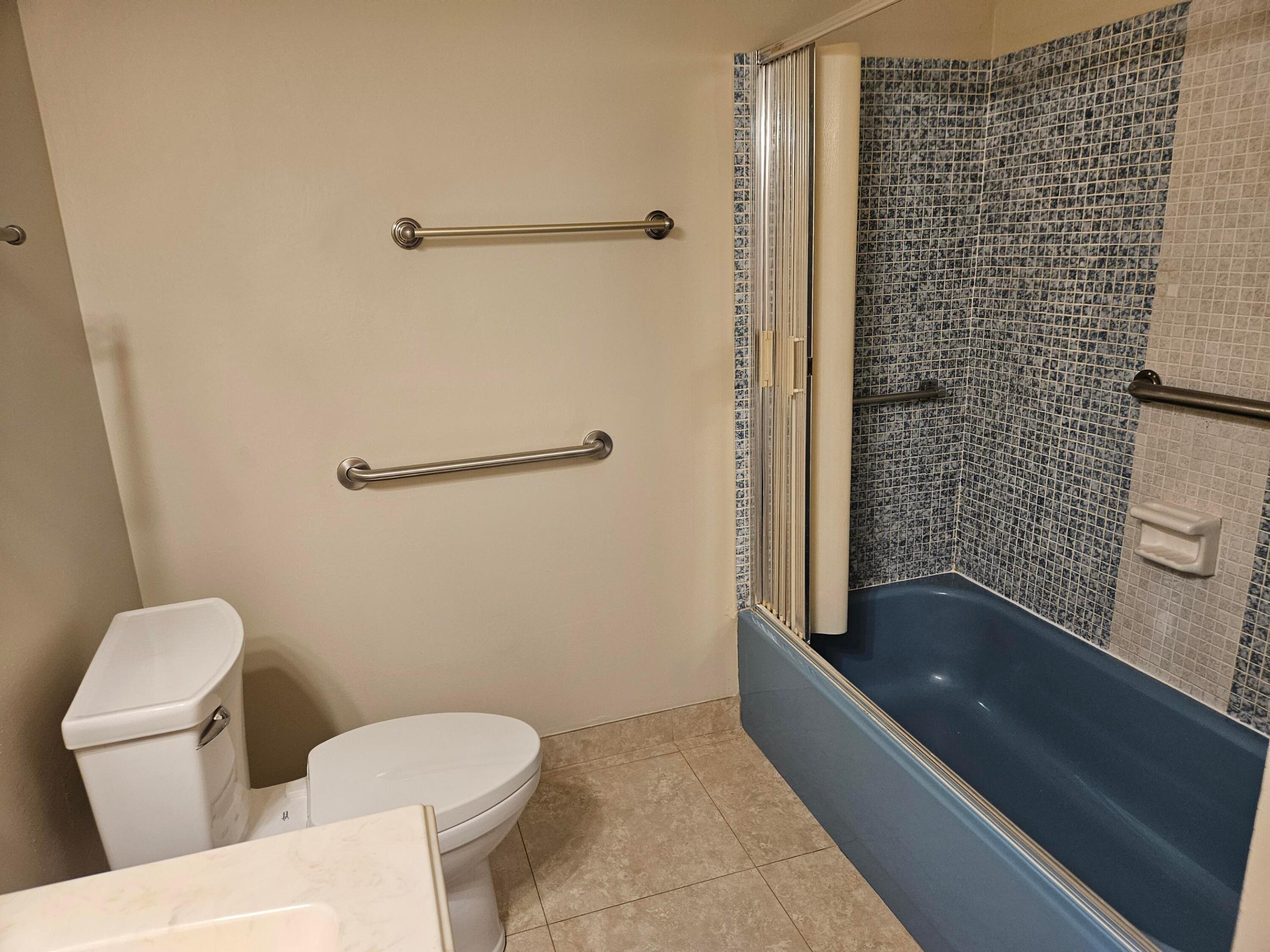 CRESTHAVEN CONDO TOWNHOMES SEC 1 - Residential