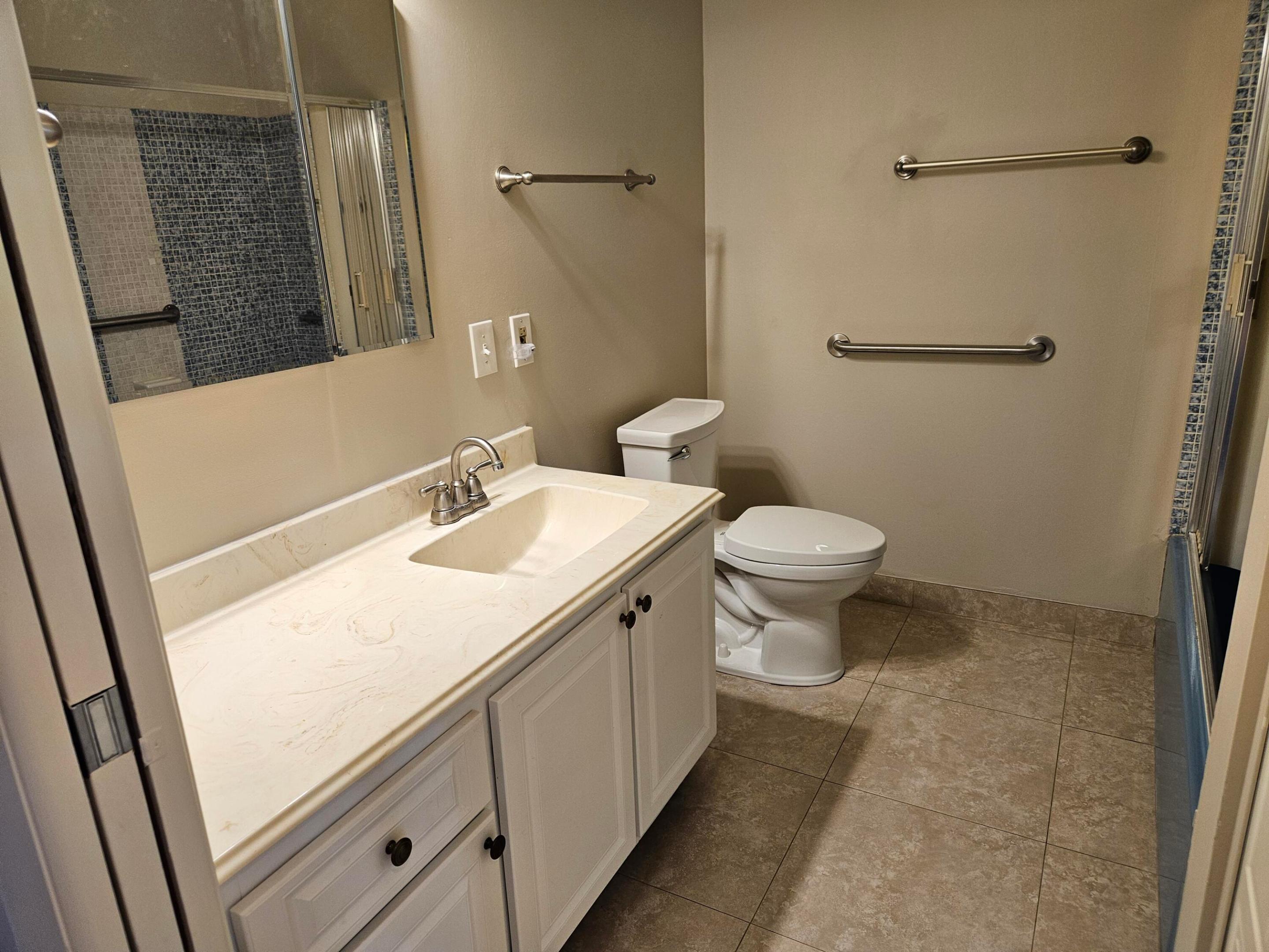 CRESTHAVEN CONDO TOWNHOMES SEC 1 - Residential