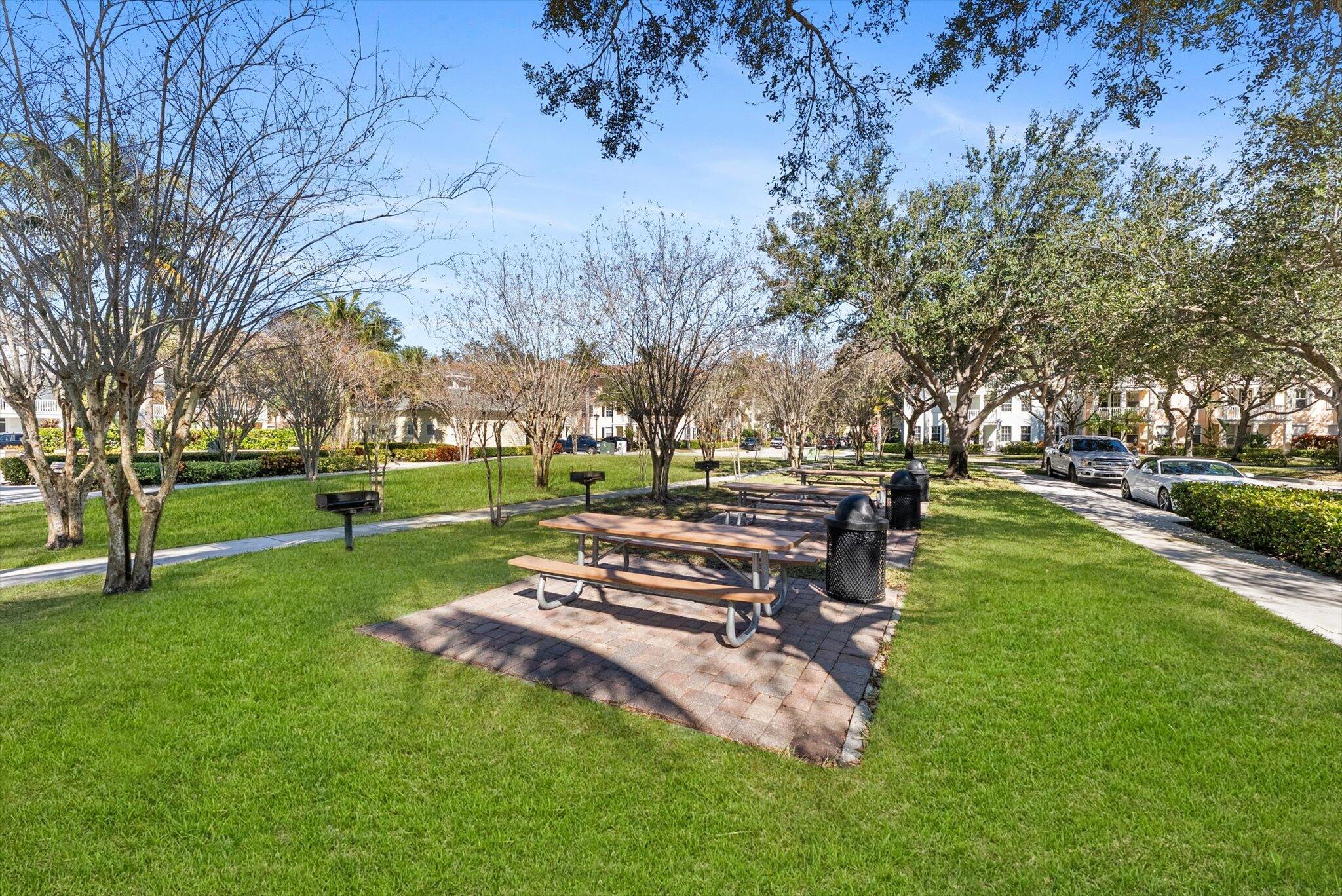 SOMERSET AT ABACOA CONDO - Residential