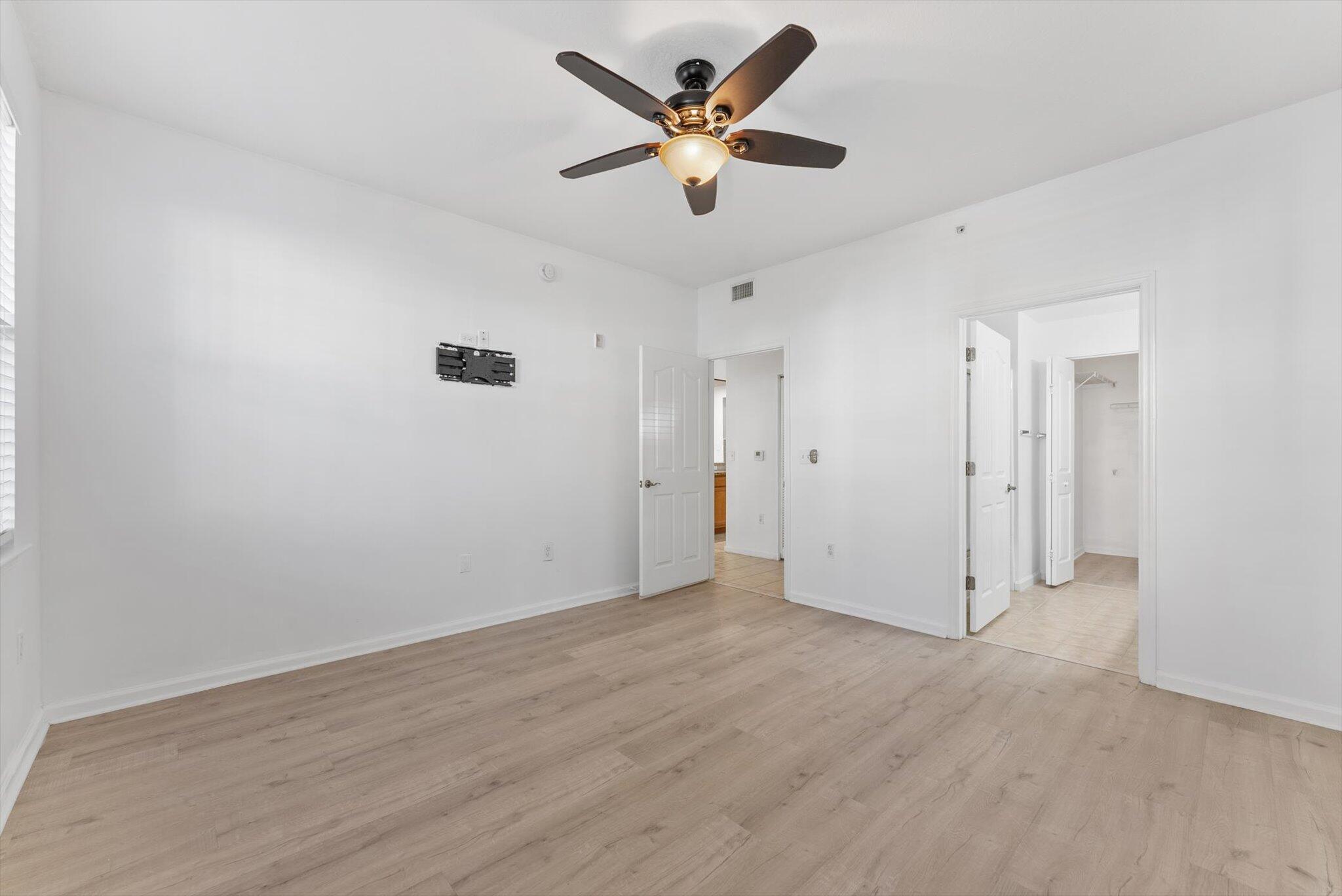 SOMERSET AT ABACOA CONDO - Residential