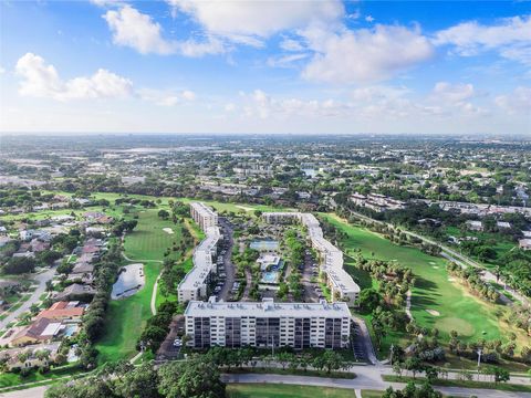 A home in Deerfield Beach