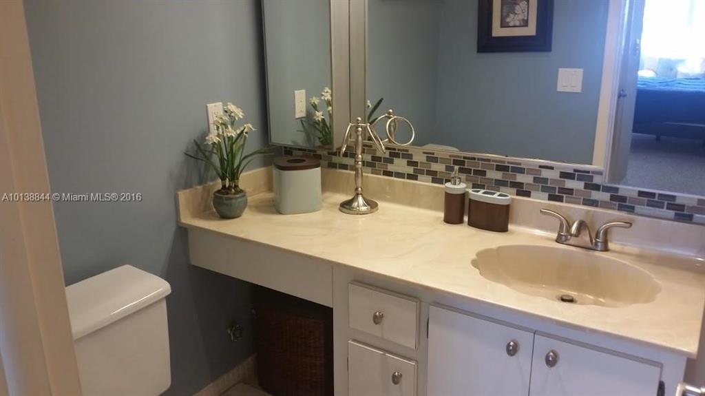 ADMIRALS PORT EAST - Residential Lease