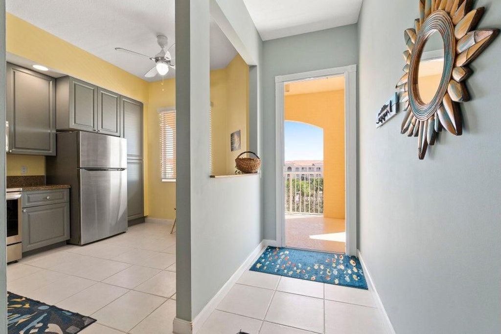 Photo of 19 Harbour Isle Drive W #Ph3, Fort Pierce, FL 34949 (MLS # R11012113)