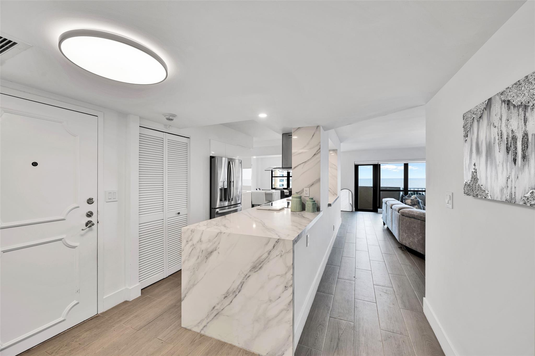 SEA RACH CLUD A - Residential Lease