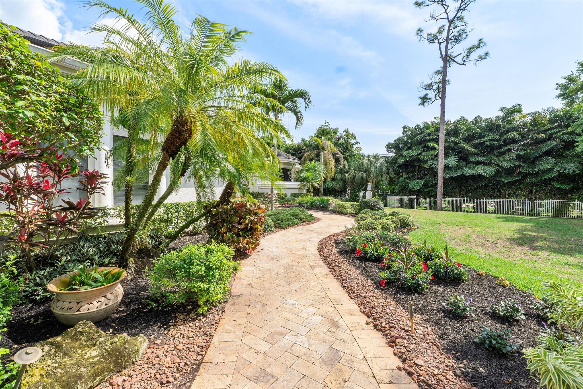 Pine Tree Estates - Residential