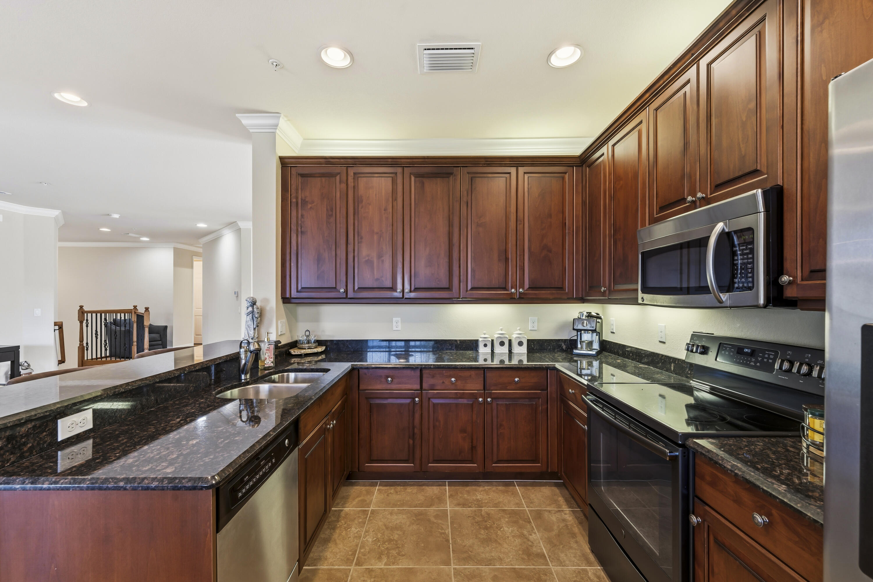 MARBELLA LAKES A CONDO - Residential