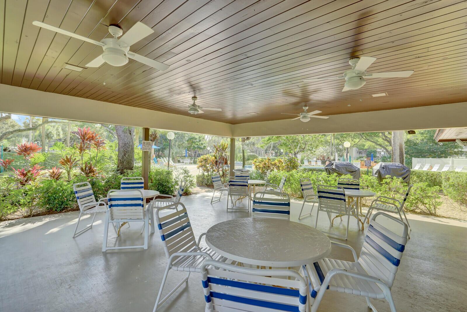 No 92 Palm-Aire Country C - Residential Lease