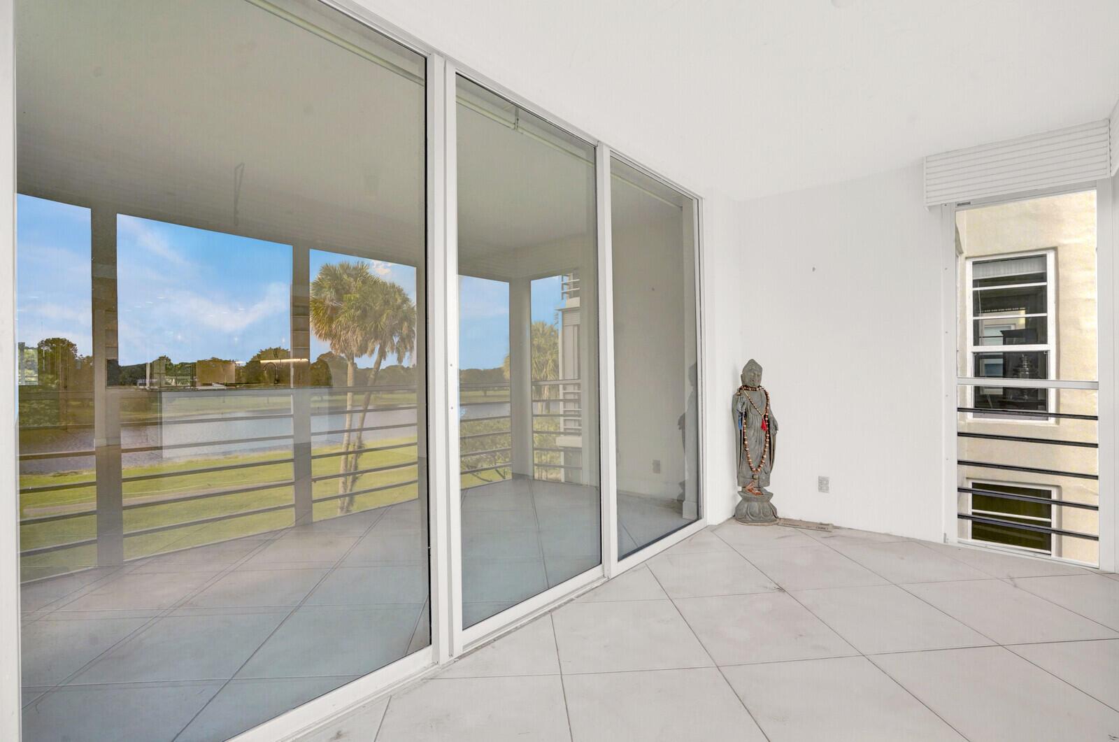 No 92 Palm-Aire Country C - Residential Lease