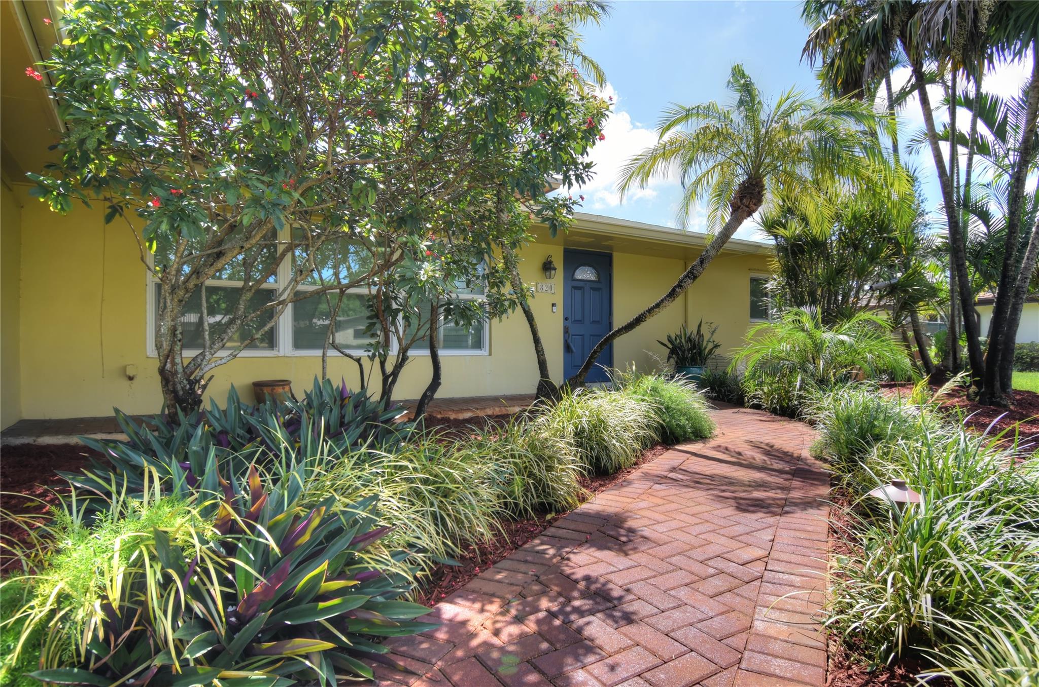 Entertainer’s Dream Home with 30' X 15' Pool & Prime Location! Enjoy the ultimate in Florida living with an oversized 740 sq. ft. patio. Perfect for hosting family and friends. The fenced backyard offers privacy, plus there’s room for a boat in the side yard. No HOA...Inside, you’ll love the custom kitchen, open floor plan with a split design for comfort and functionality. Peace of mind comes with impact windows & doors, a powerful in-house 24KW generator, and a roof replaced in 2020. All this in a prime location within walking distance to Plantation Woods Park & Playground, tennis courts, the library, and Deicke Auditorium—truly a rare find combining lifestyle and leisure!