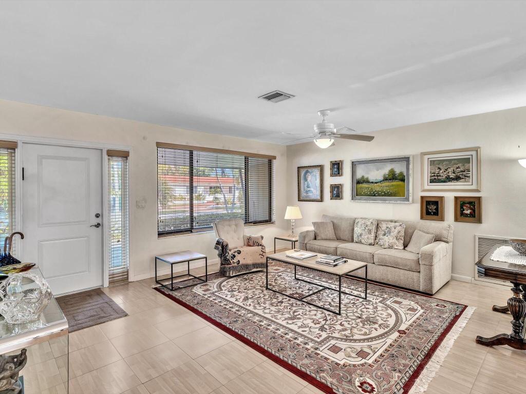 GREYKNOLL ESTATES - Residential