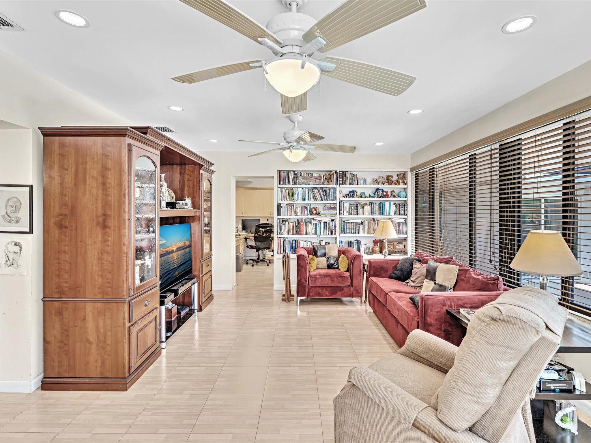 GREYKNOLL ESTATES - Residential