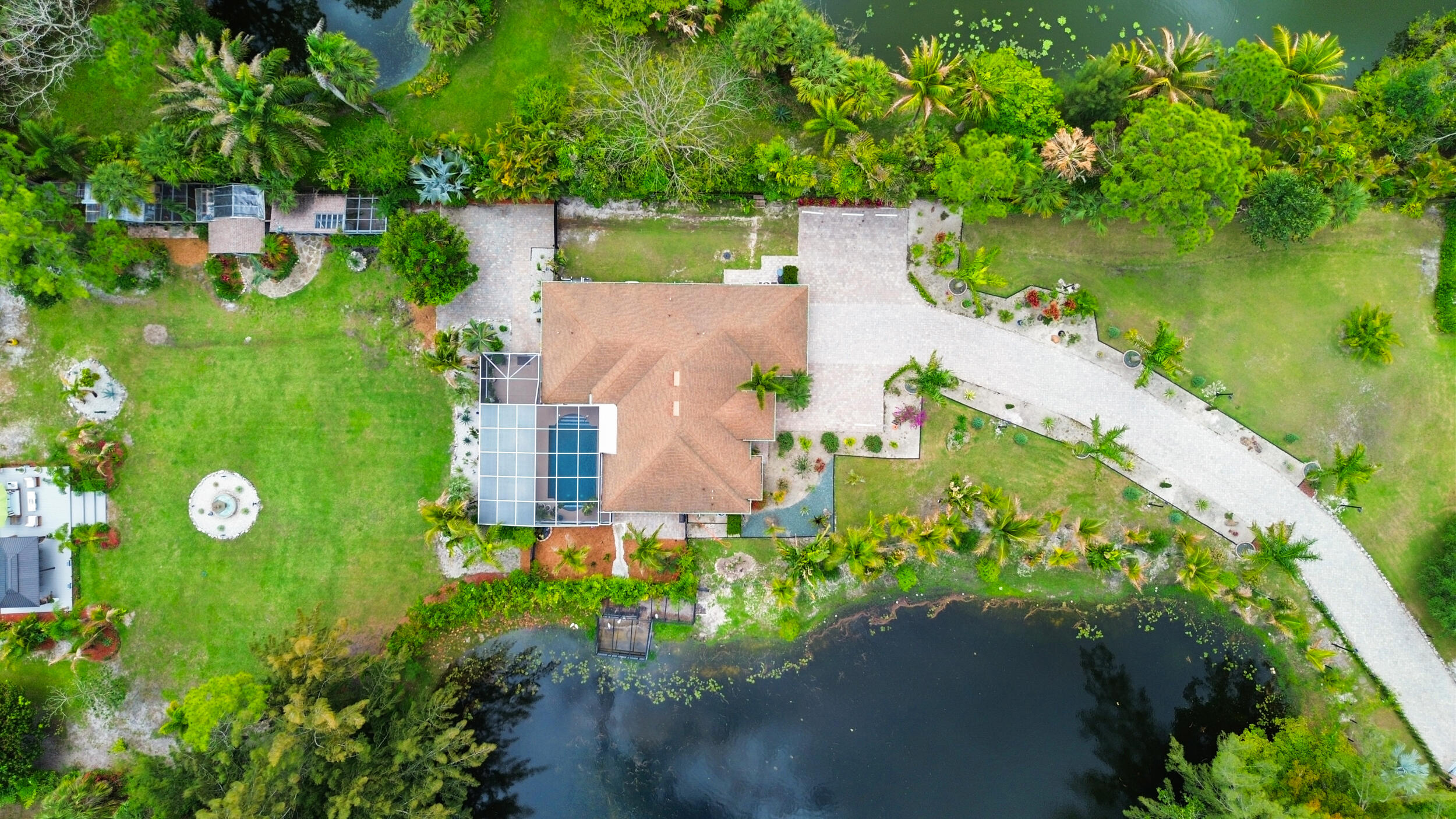 LOXAHATCHEE GROVES - Residential