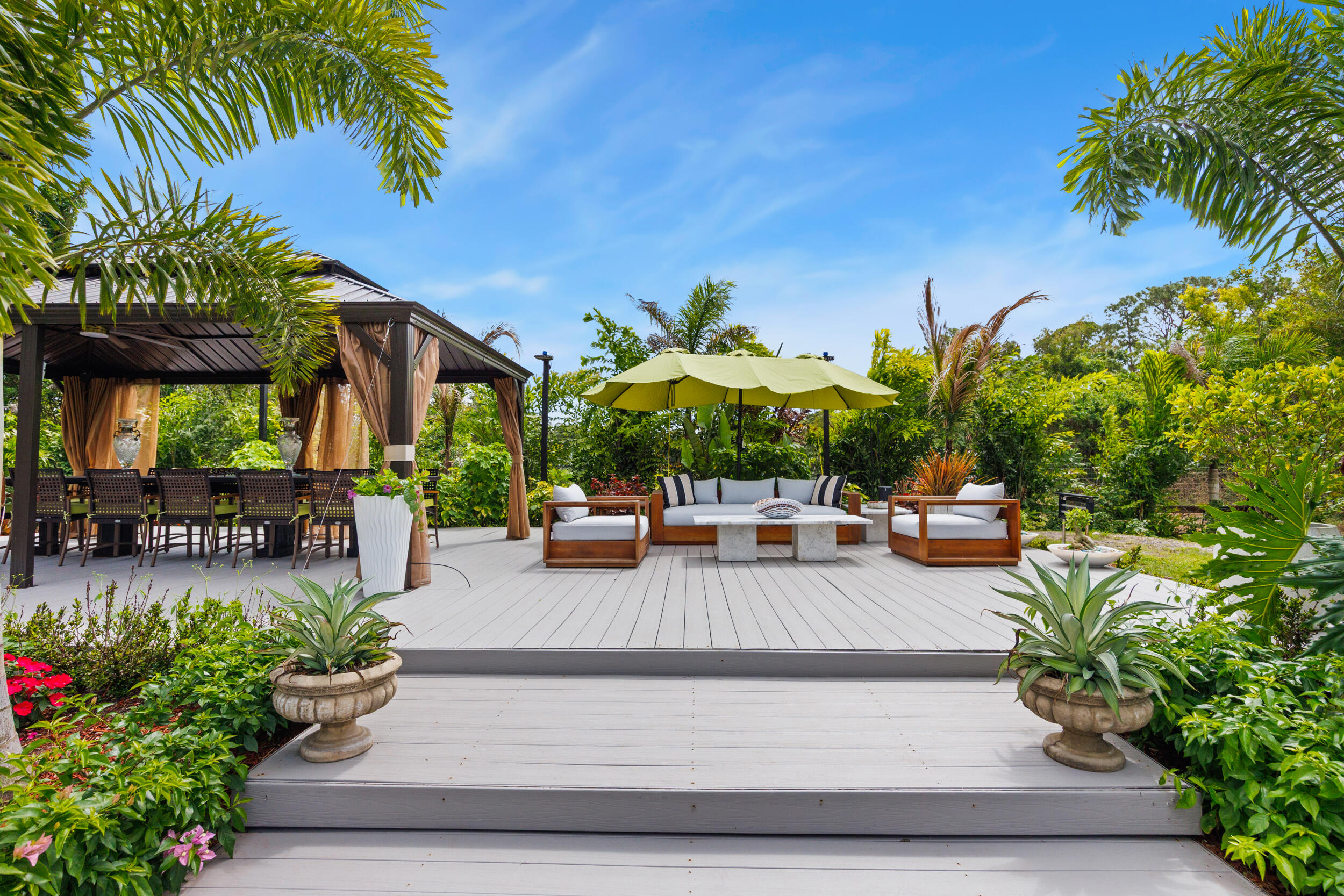 LOXAHATCHEE GROVES - Residential