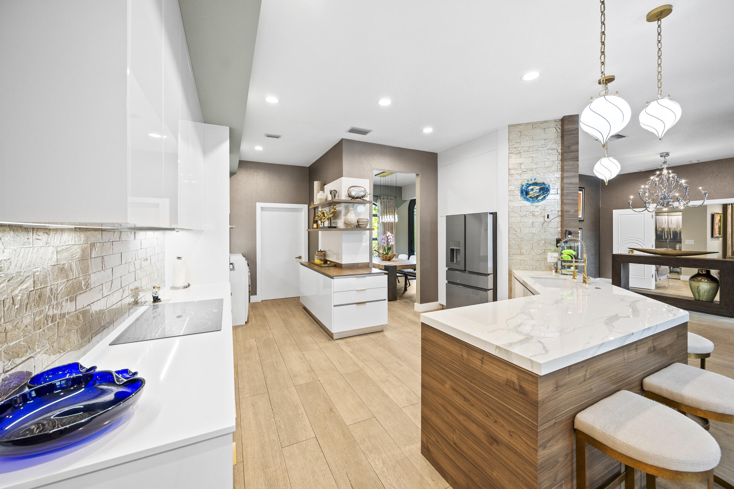 LOXAHATCHEE GROVES - Residential