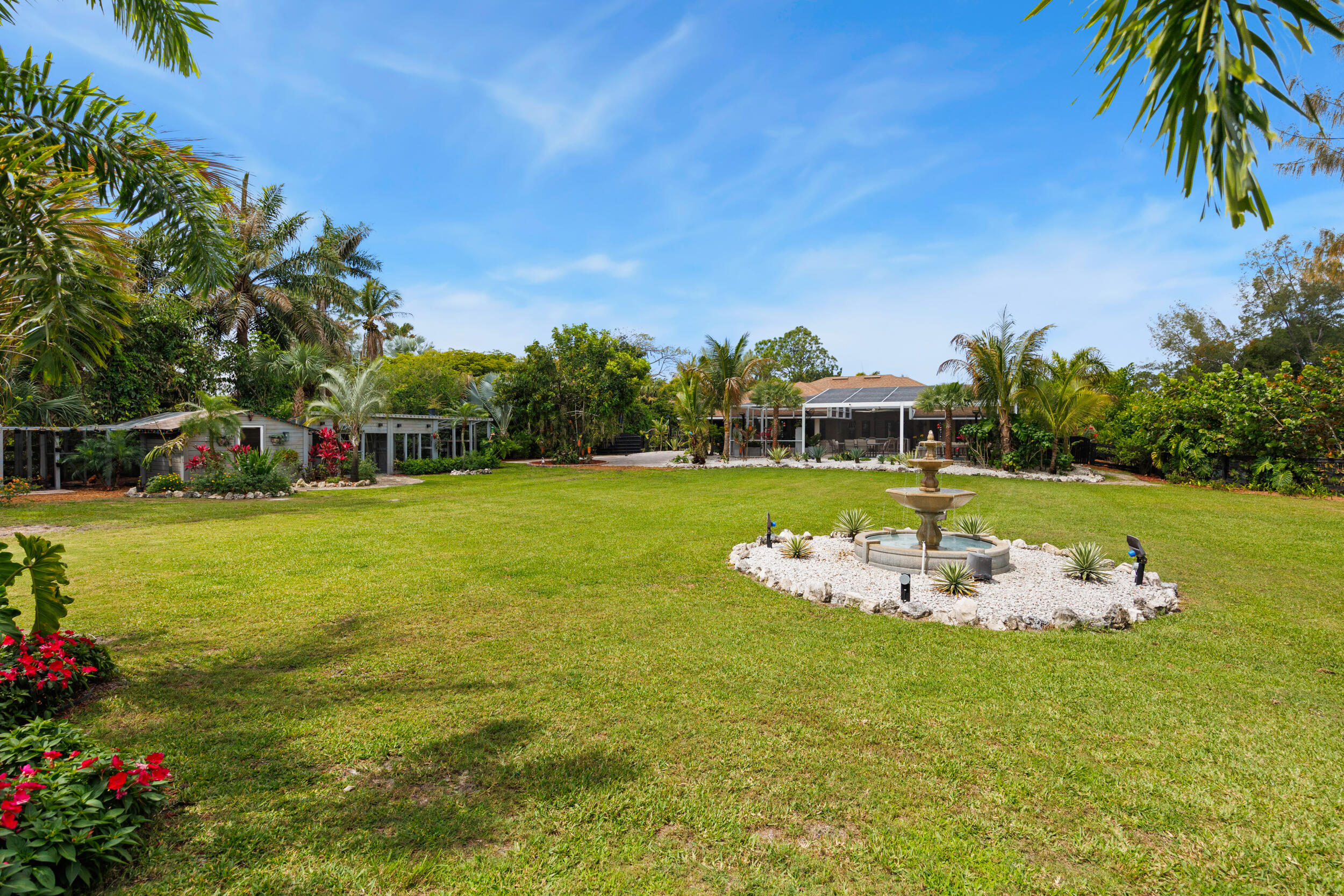 LOXAHATCHEE GROVES - Residential