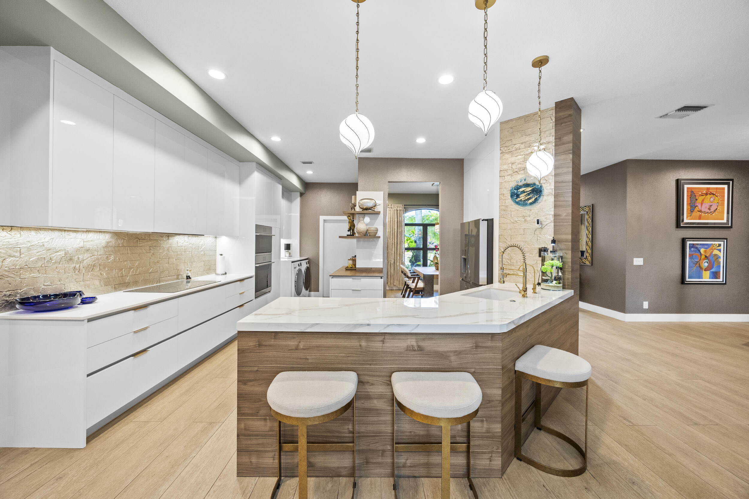 LOXAHATCHEE GROVES - Residential