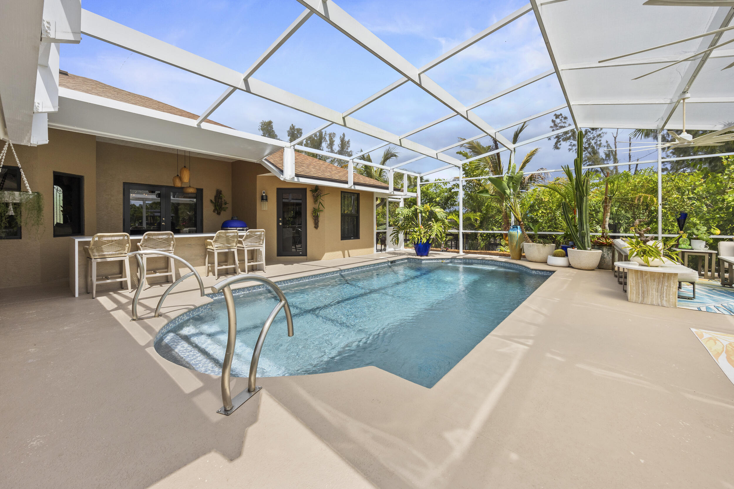 LOXAHATCHEE GROVES - Residential