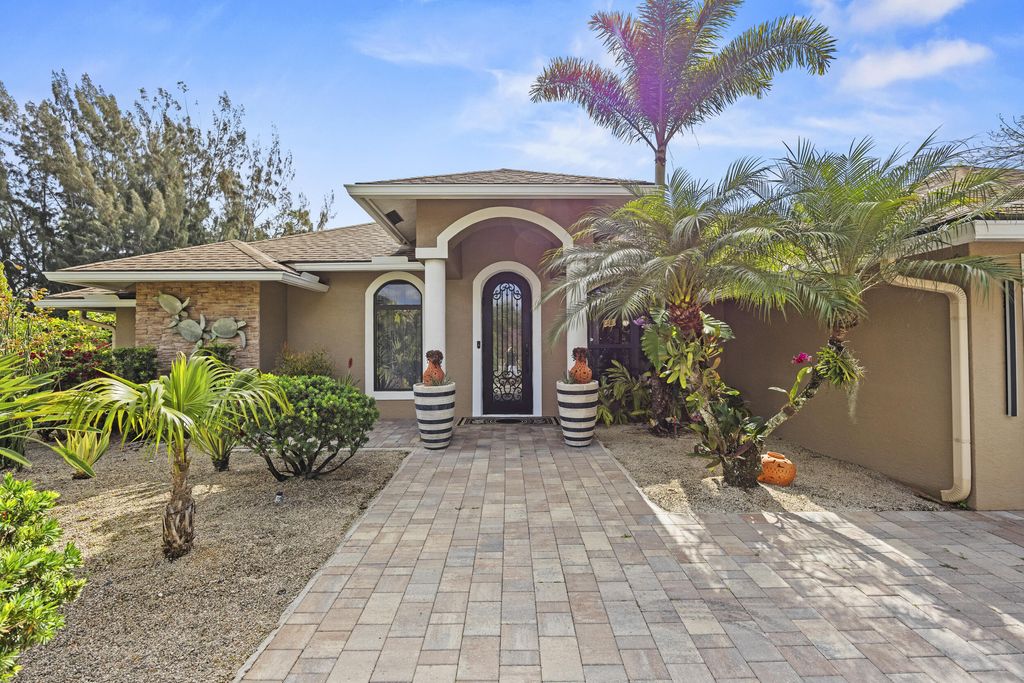 Photo of 14800 April Drive, Loxahatchee Groves, FL 33470 (MLS # B26017376)