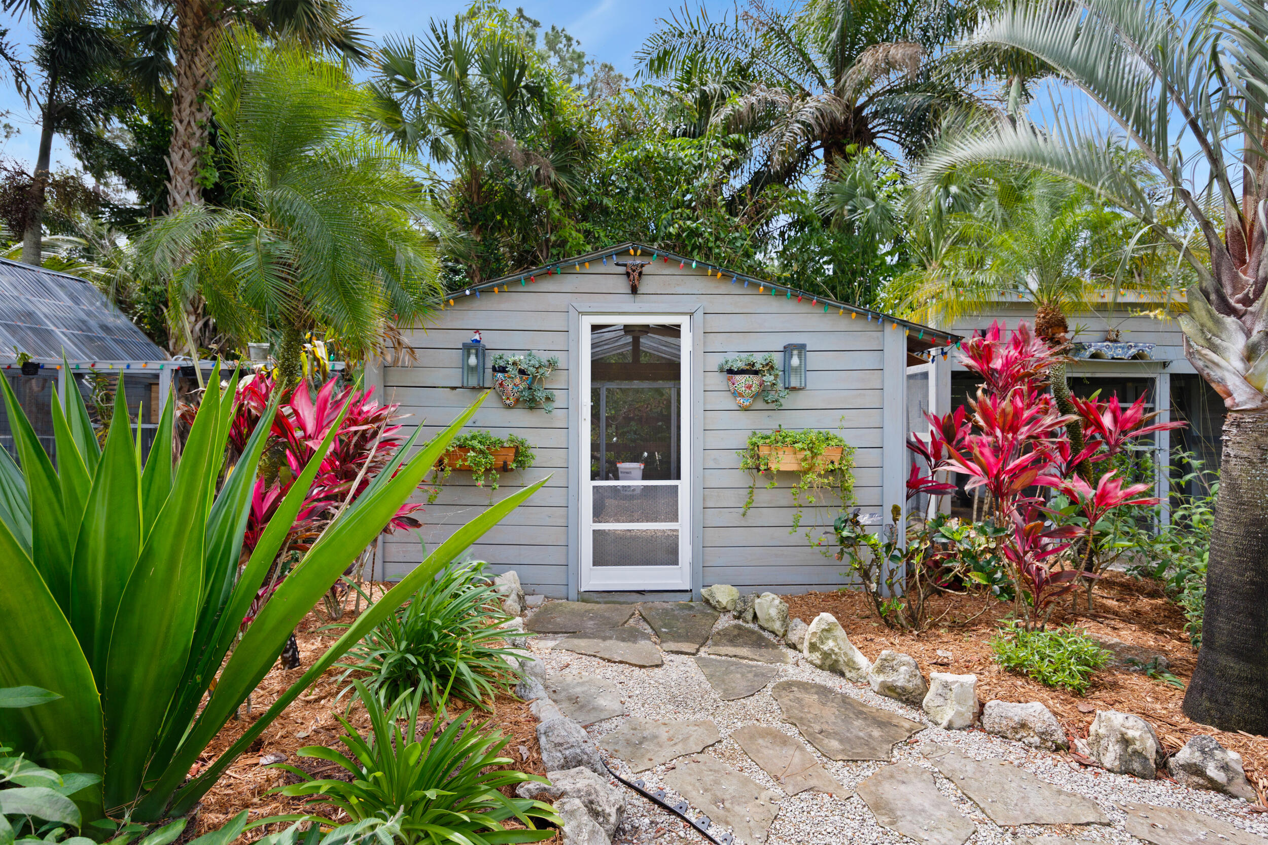 LOXAHATCHEE GROVES - Residential