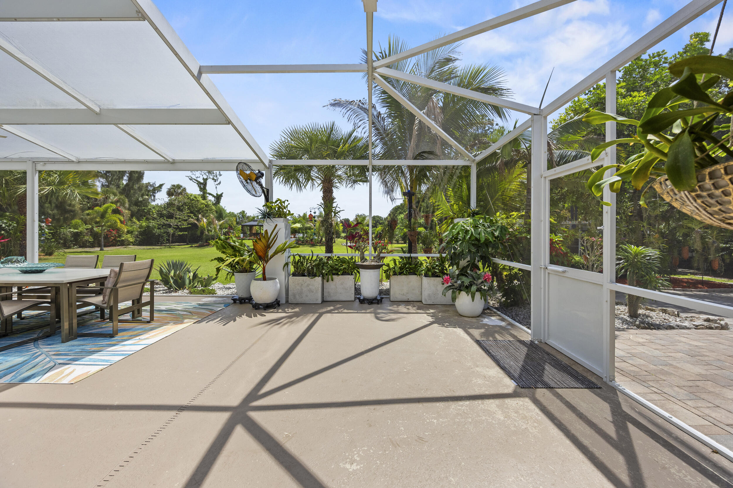 LOXAHATCHEE GROVES - Residential