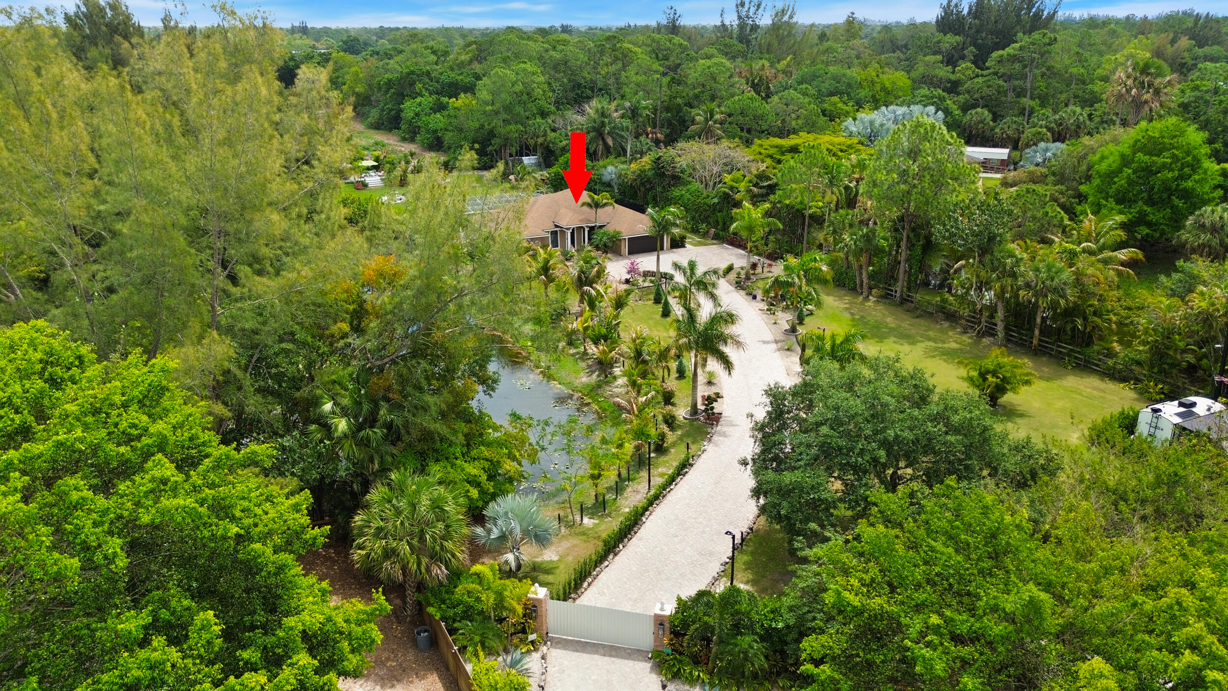 LOXAHATCHEE GROVES - Residential