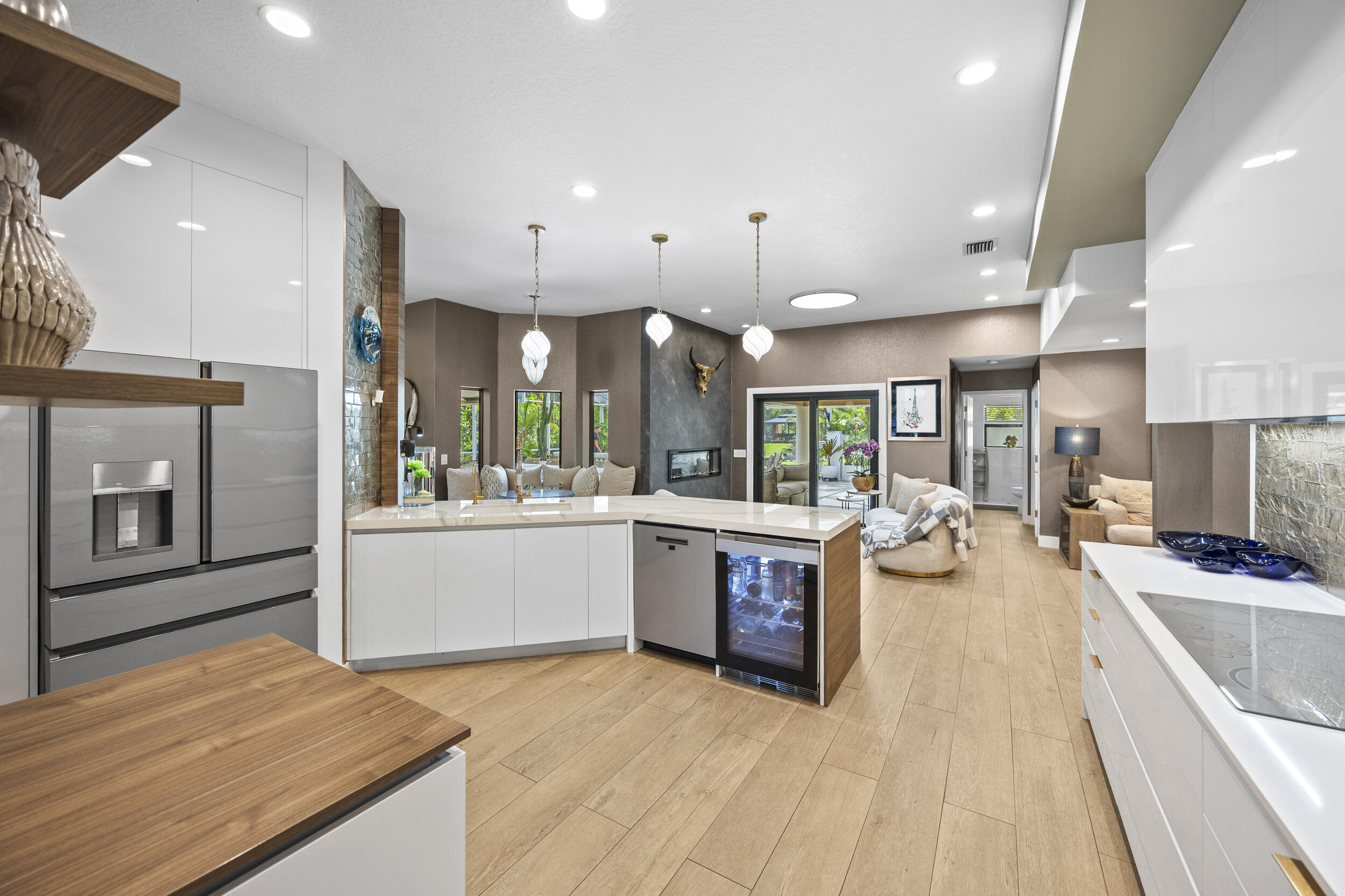 LOXAHATCHEE GROVES - Residential