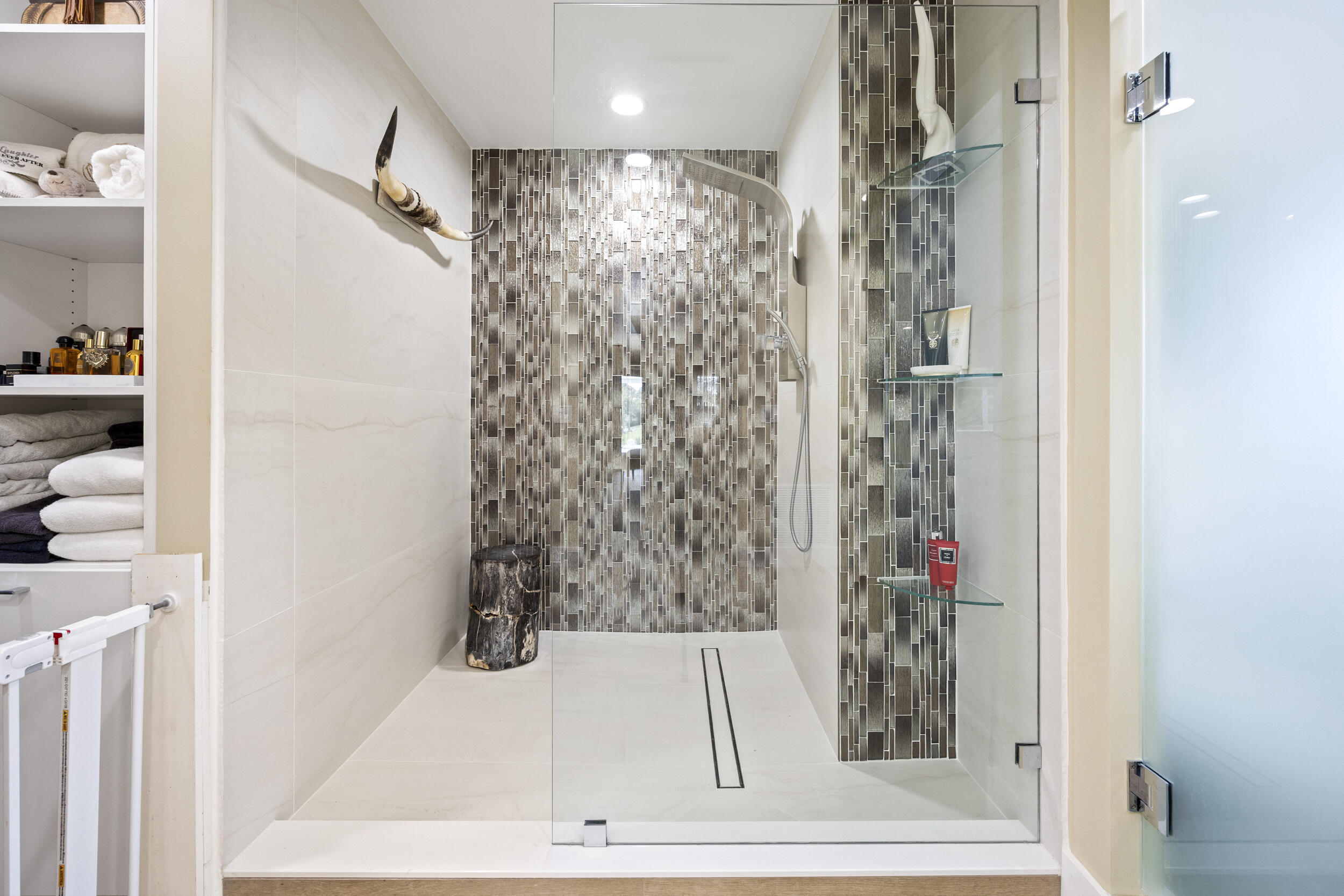 LOXAHATCHEE GROVES - Residential