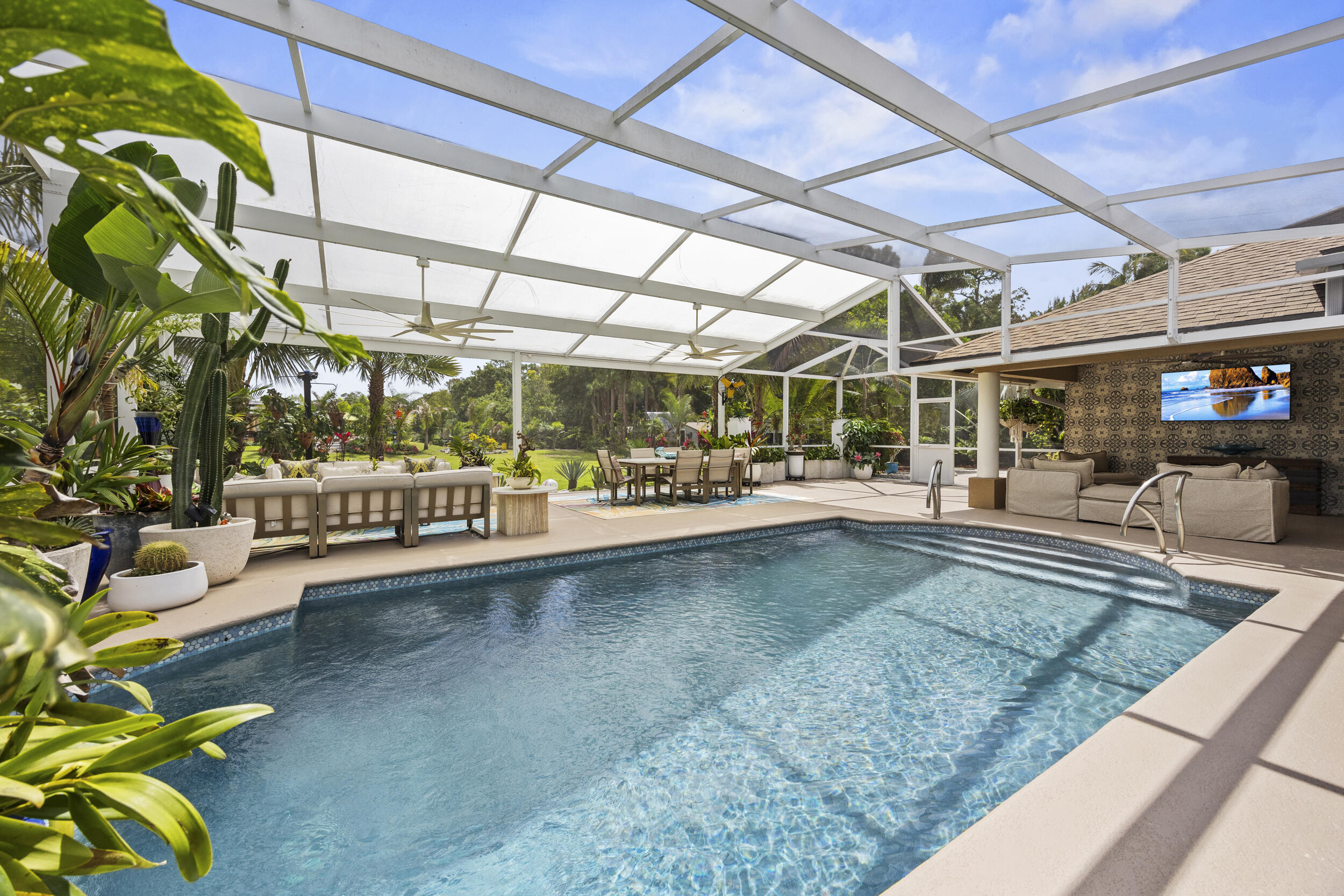 LOXAHATCHEE GROVES - Residential