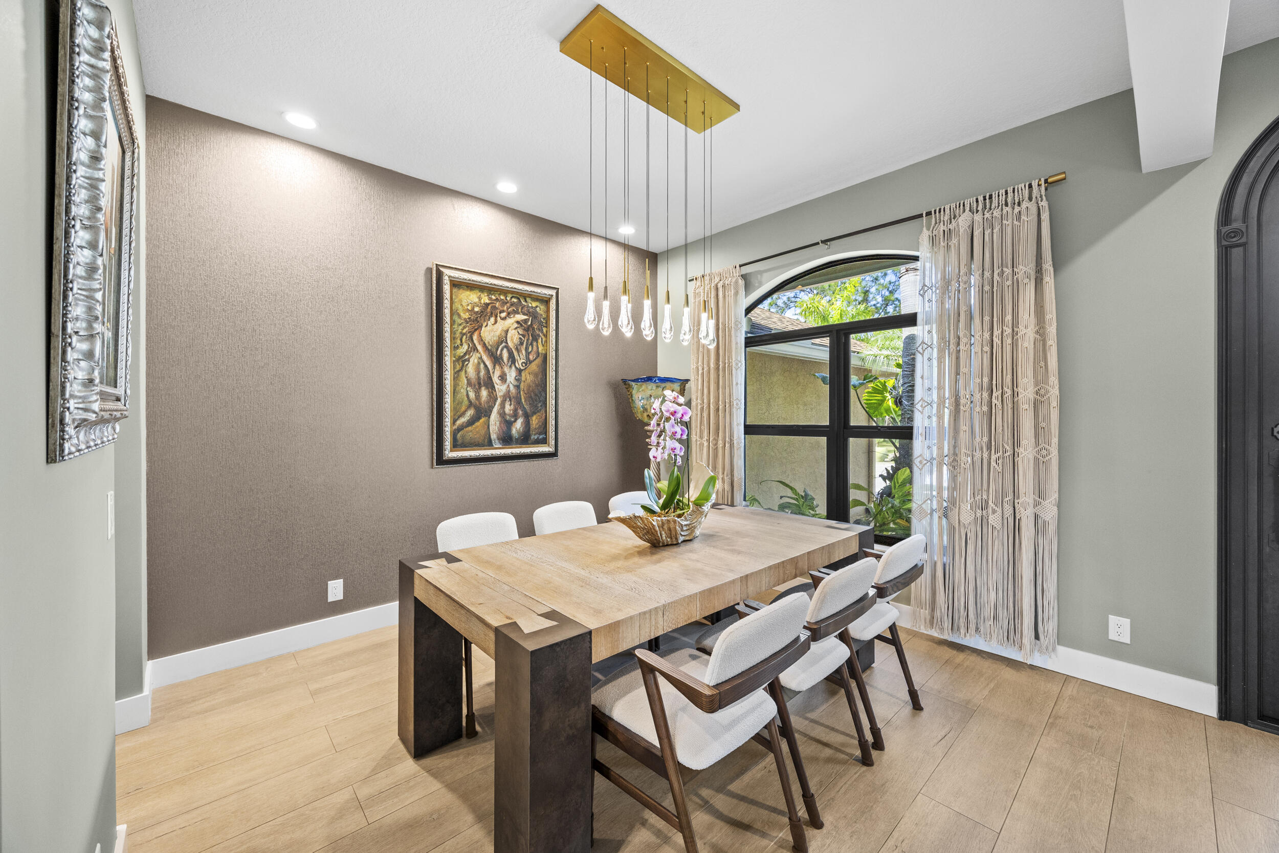 LOXAHATCHEE GROVES - Residential