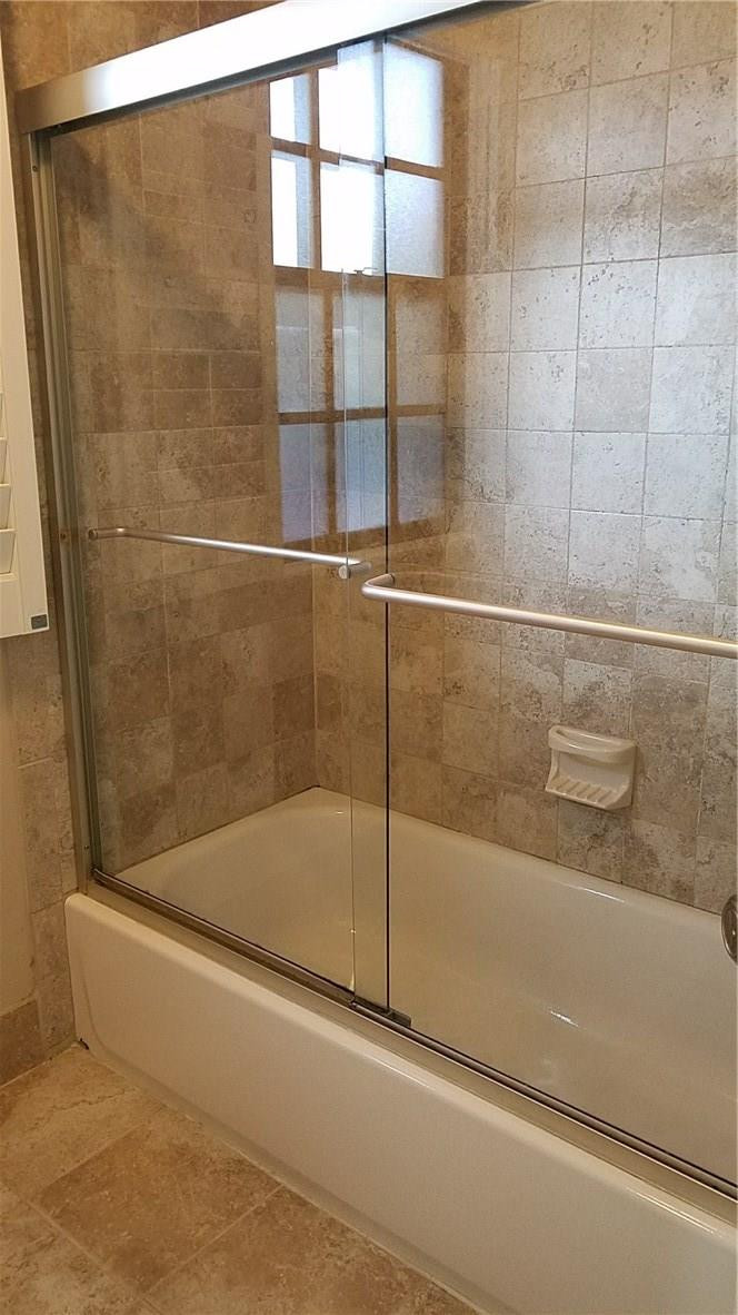 Jacaranda Prcl 253 119-24 - Residential Lease