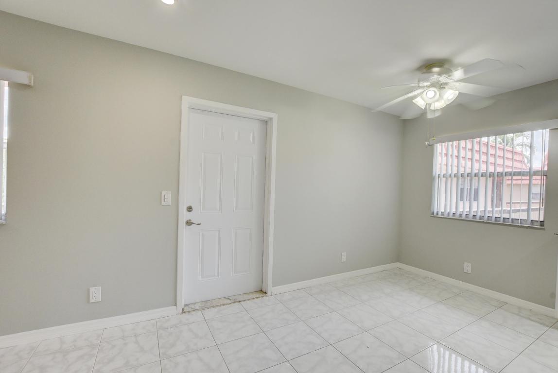 KINGS POINT - Residential Lease