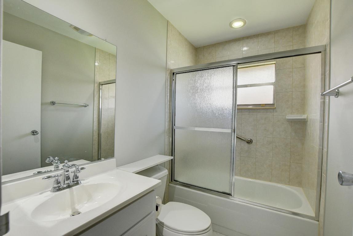 KINGS POINT - Residential Lease