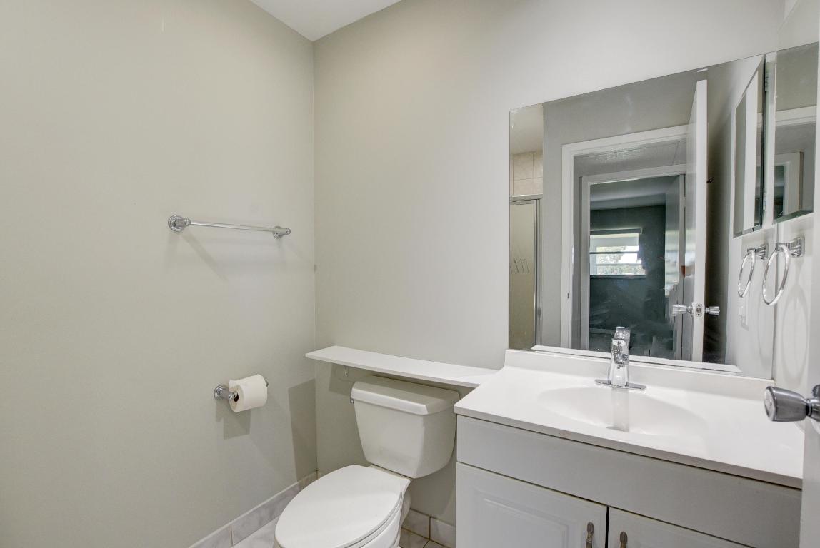 KINGS POINT - Residential Lease